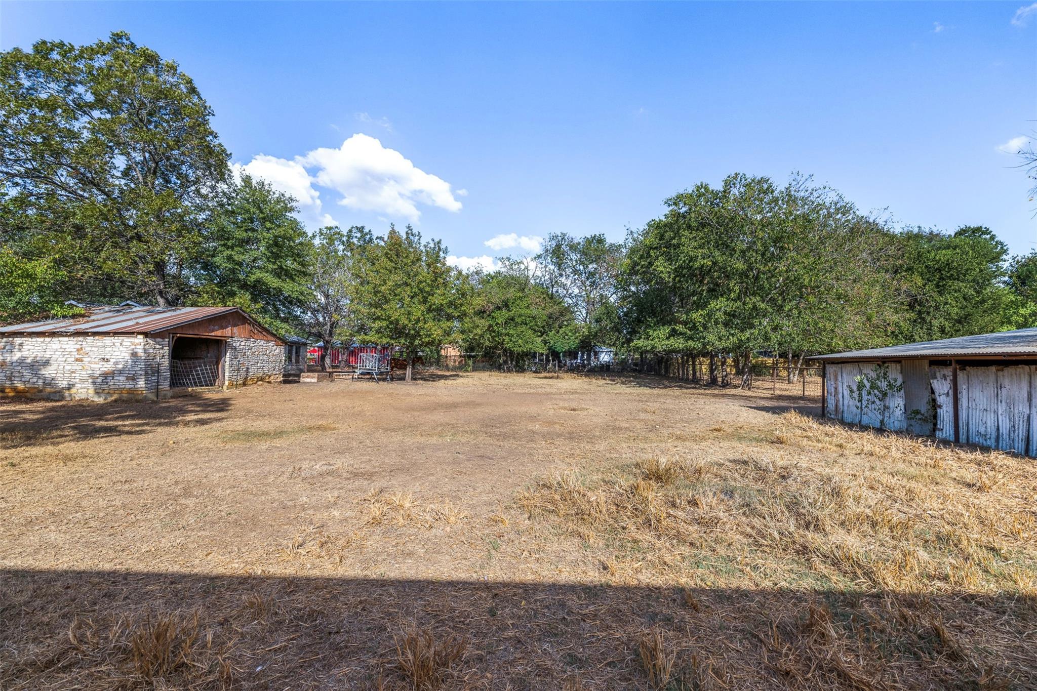 517 First Street, Lexington, TX 78947