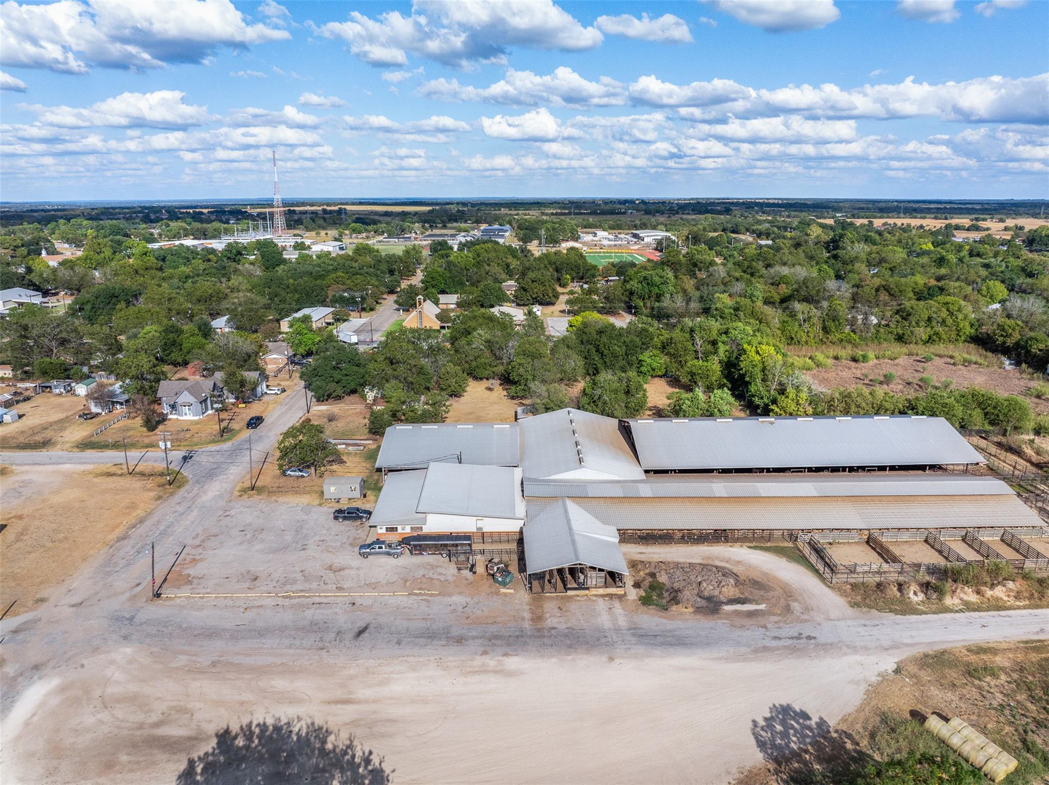 517 First Street, Lexington, TX 78947