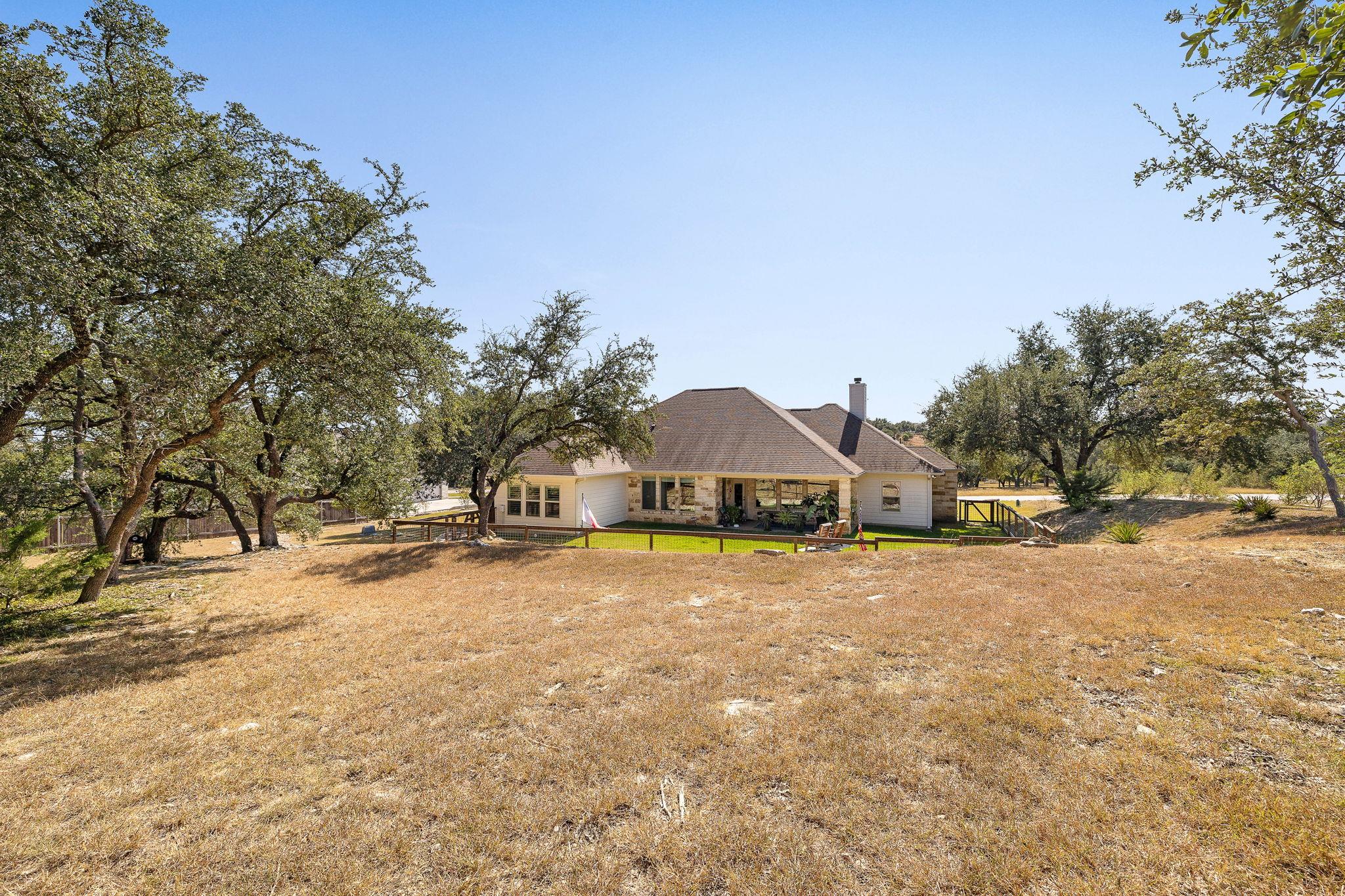 217 San Gabriel Hideaway Cv, Liberty Hill, TX 78642