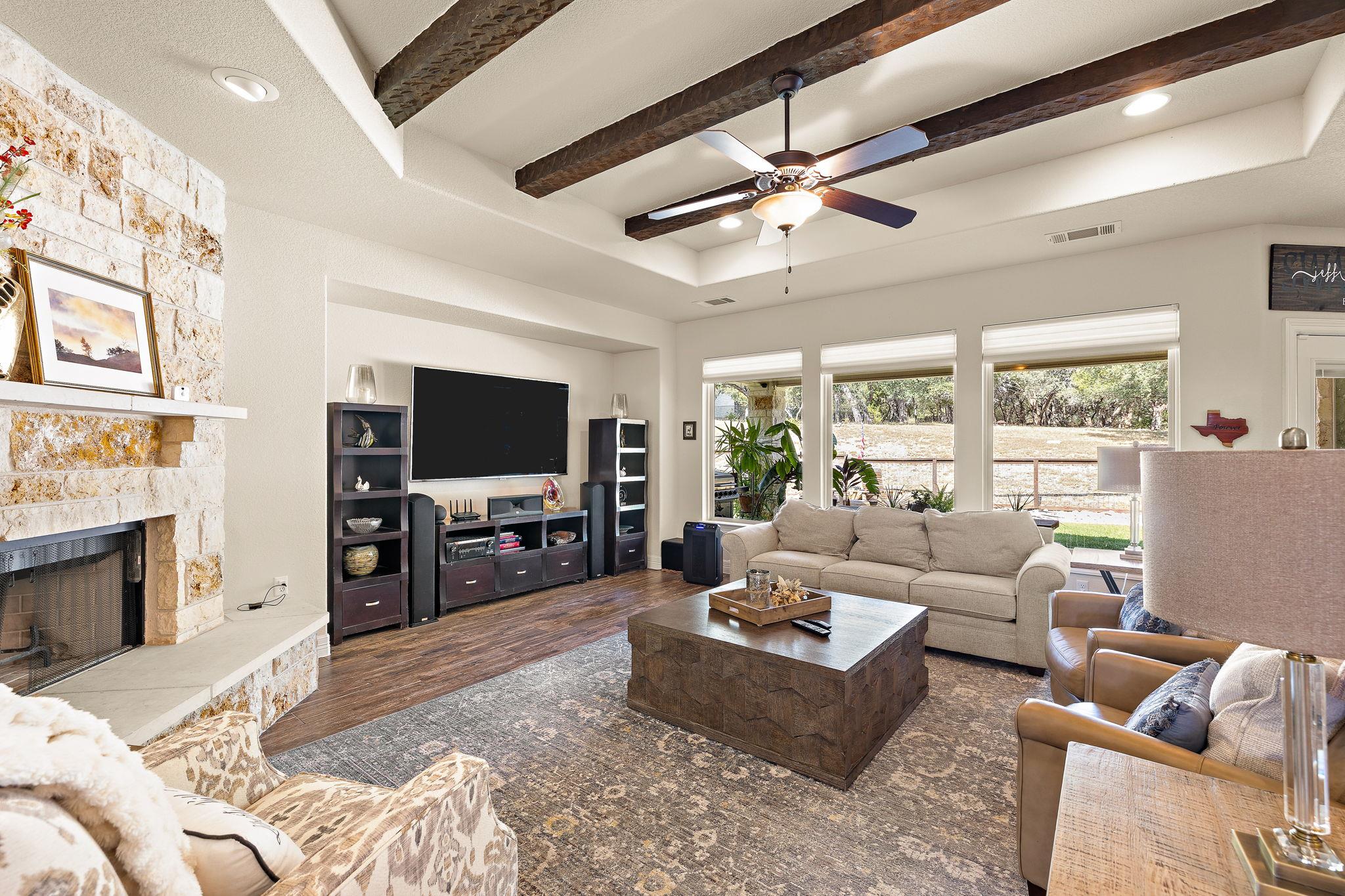 217 San Gabriel Hideaway Cv, Liberty Hill, TX 78642