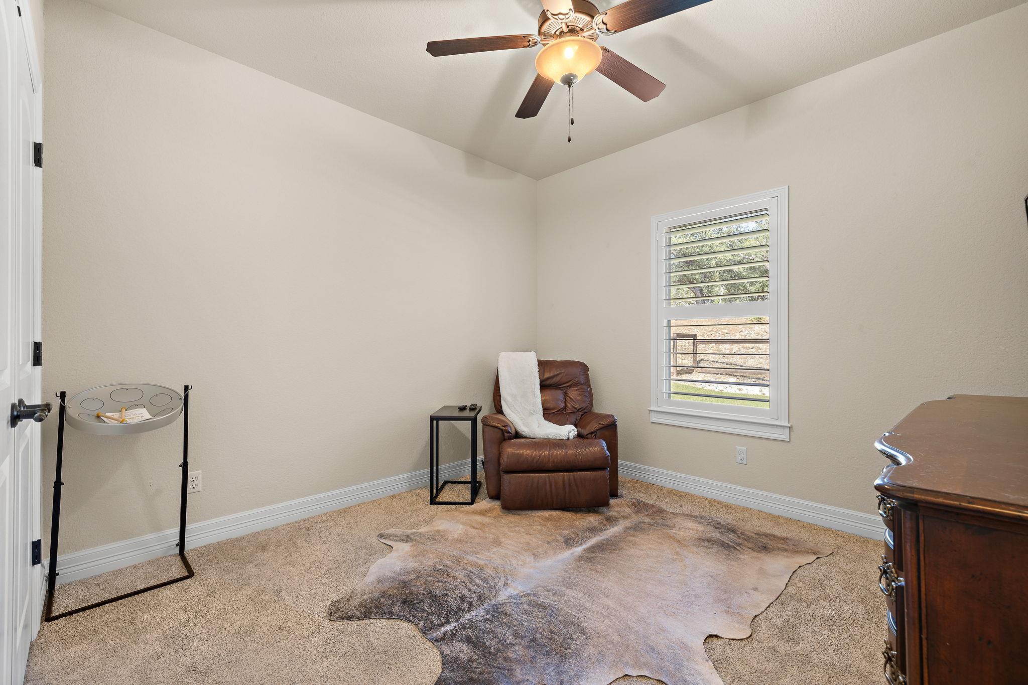 217 San Gabriel Hideaway Cv, Liberty Hill, TX 78642