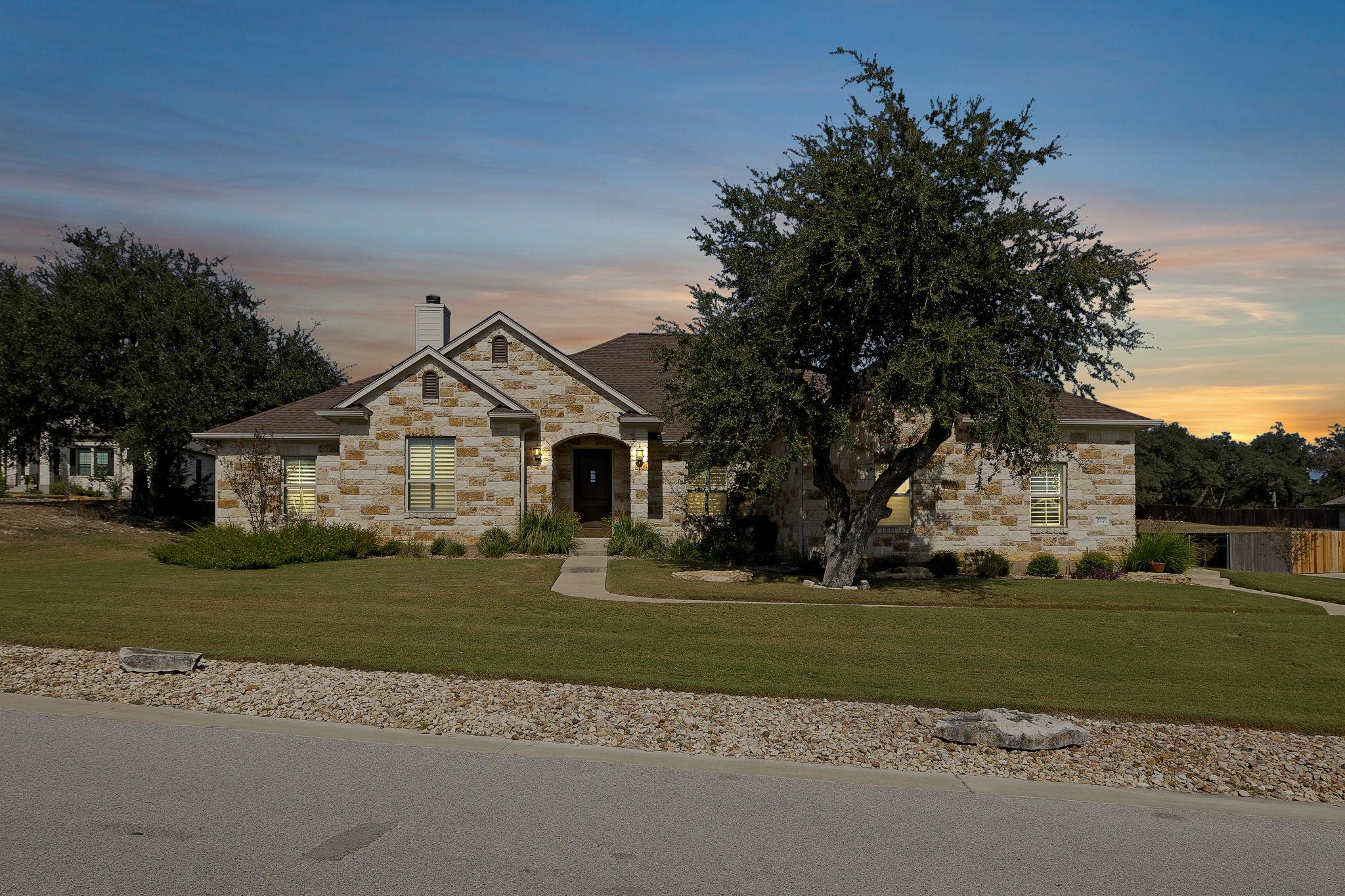 217 San Gabriel Hideaway Cv, Liberty Hill, TX 78642