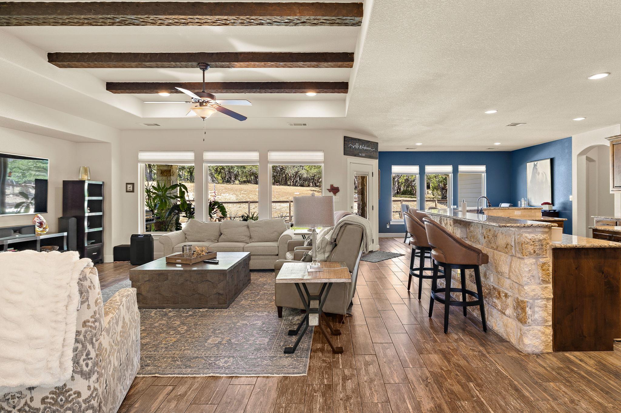 217 San Gabriel Hideaway Cv, Liberty Hill, TX 78642