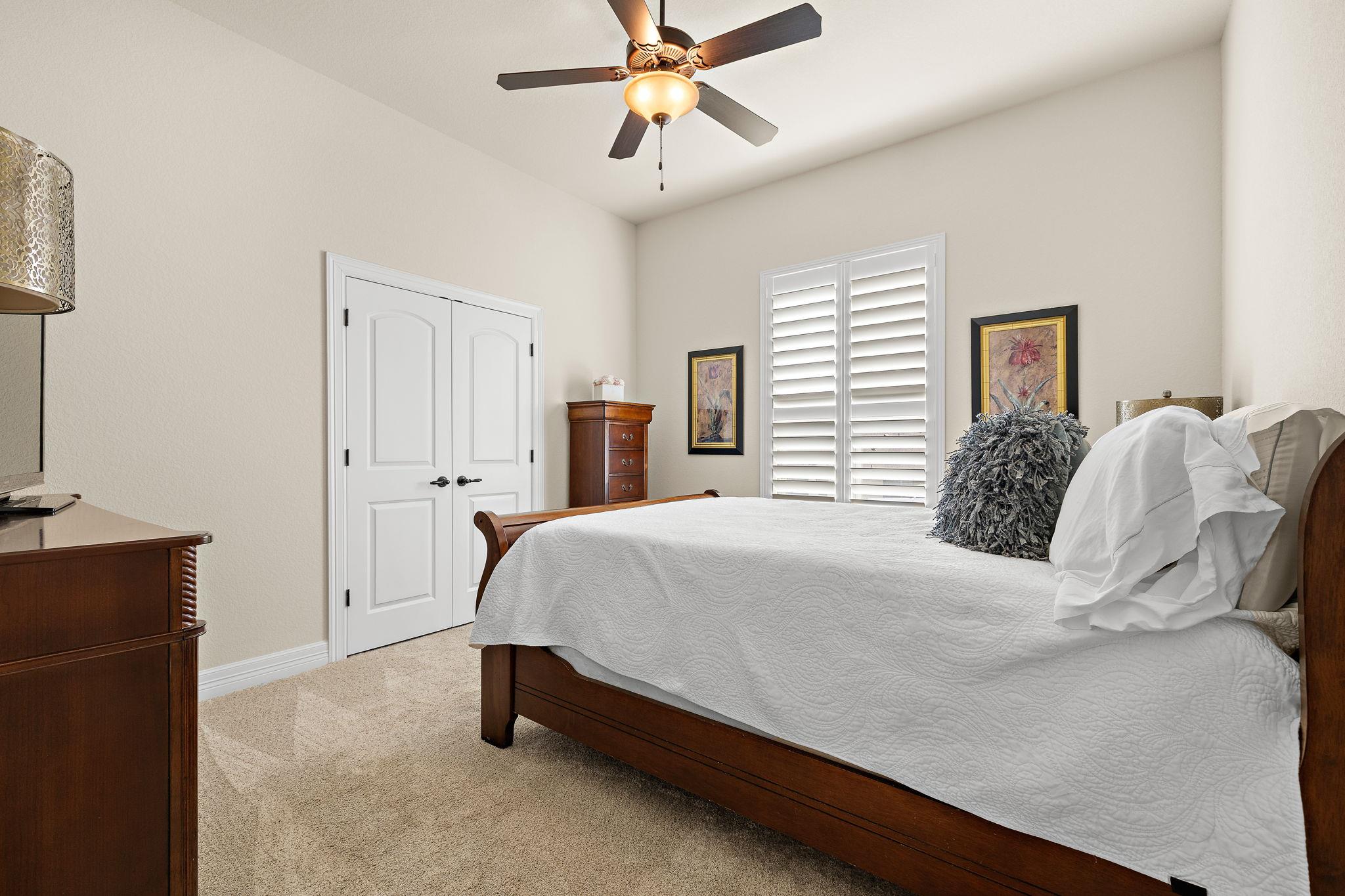 217 San Gabriel Hideaway Cv, Liberty Hill, TX 78642