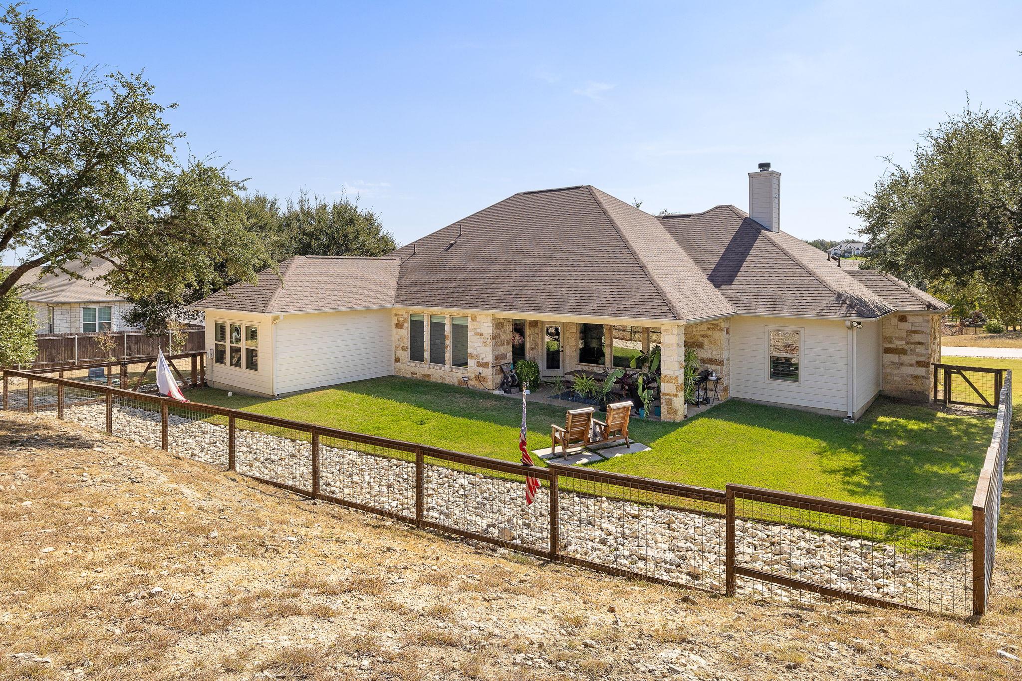217 San Gabriel Hideaway Cv, Liberty Hill, TX 78642