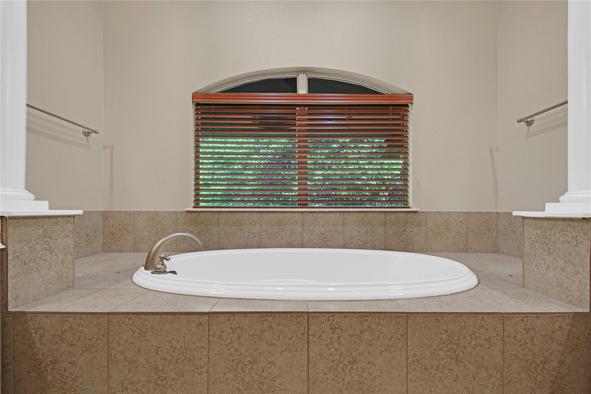 15319 Origins Ln, Lakeway, TX 78734