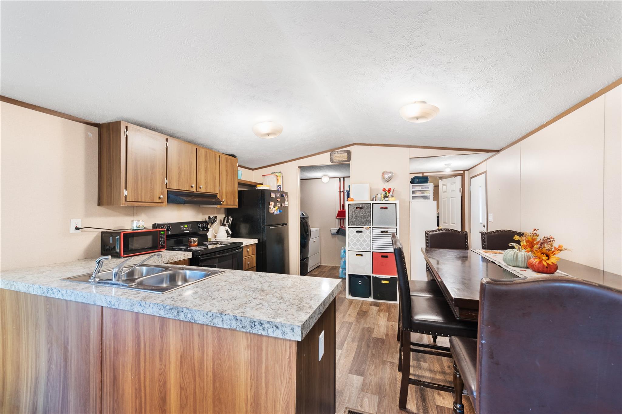 304 Regina Dr, Buda, TX 78610