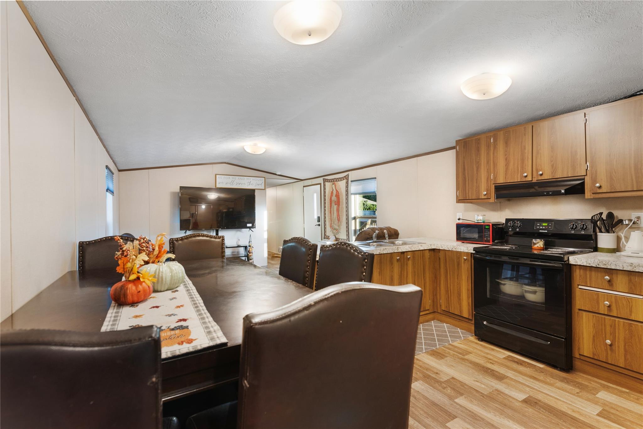 304 Regina Dr, Buda, TX 78610