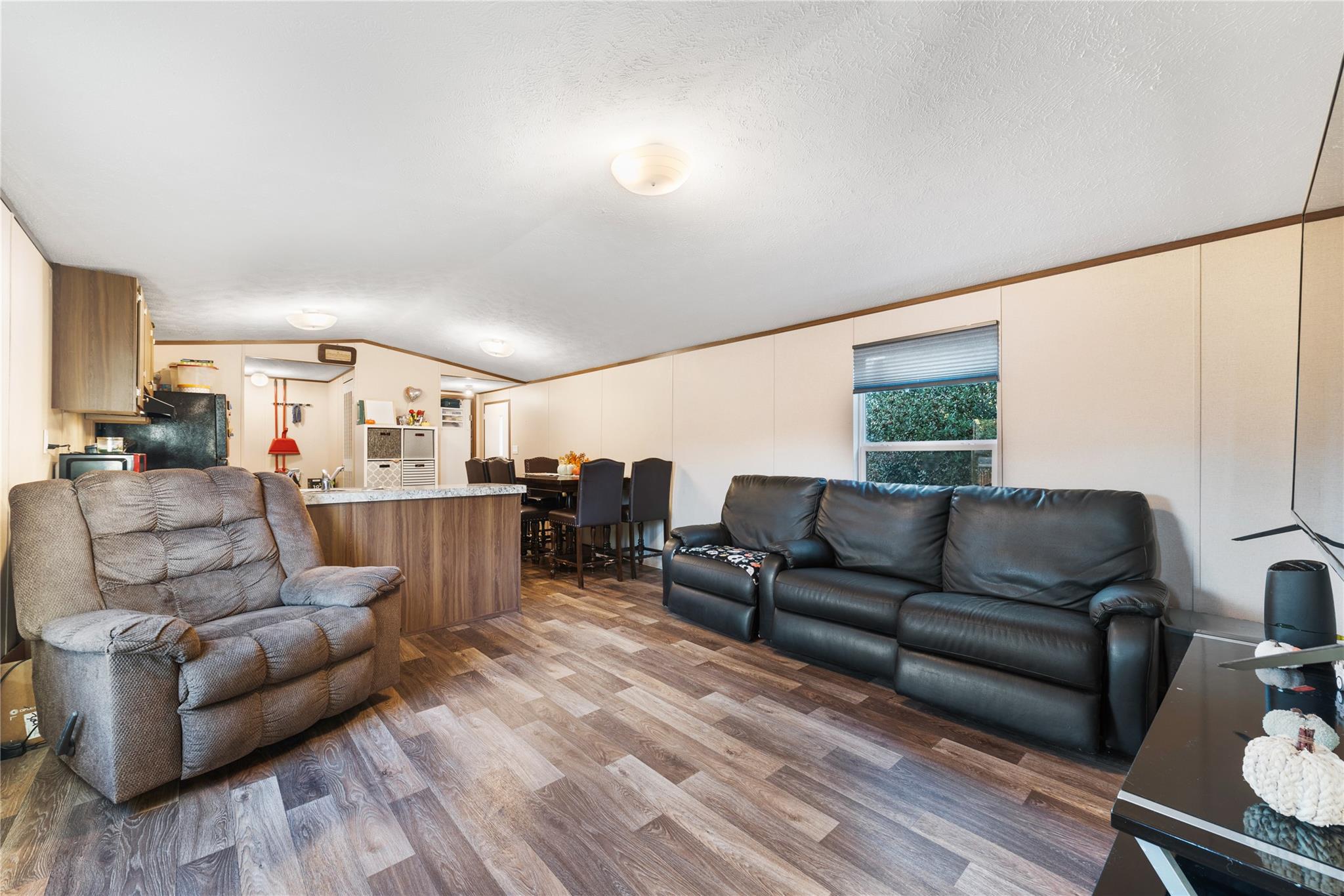 304 Regina Dr, Buda, TX 78610