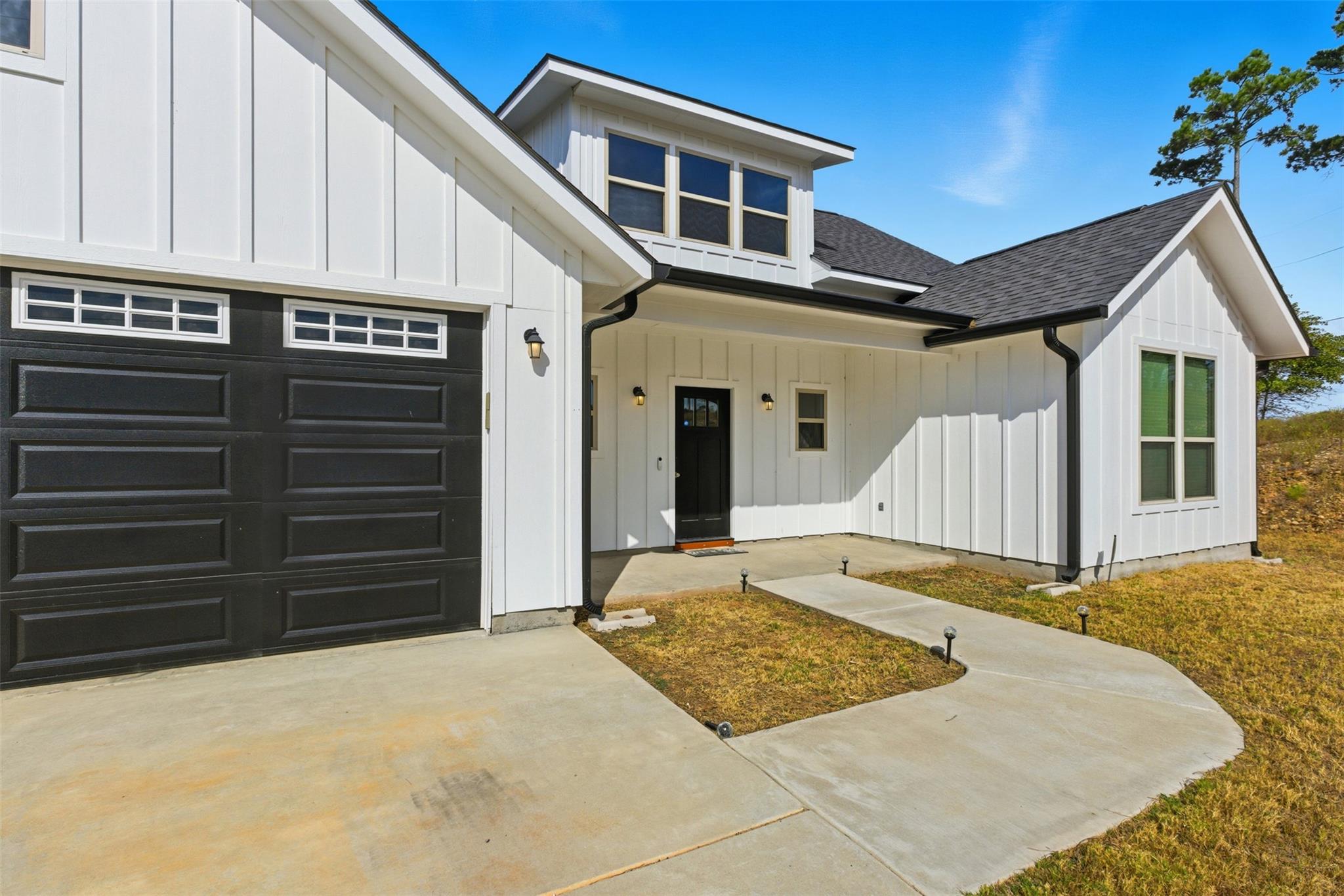 152 Spring Hollow Trl, Smithville, TX 78957