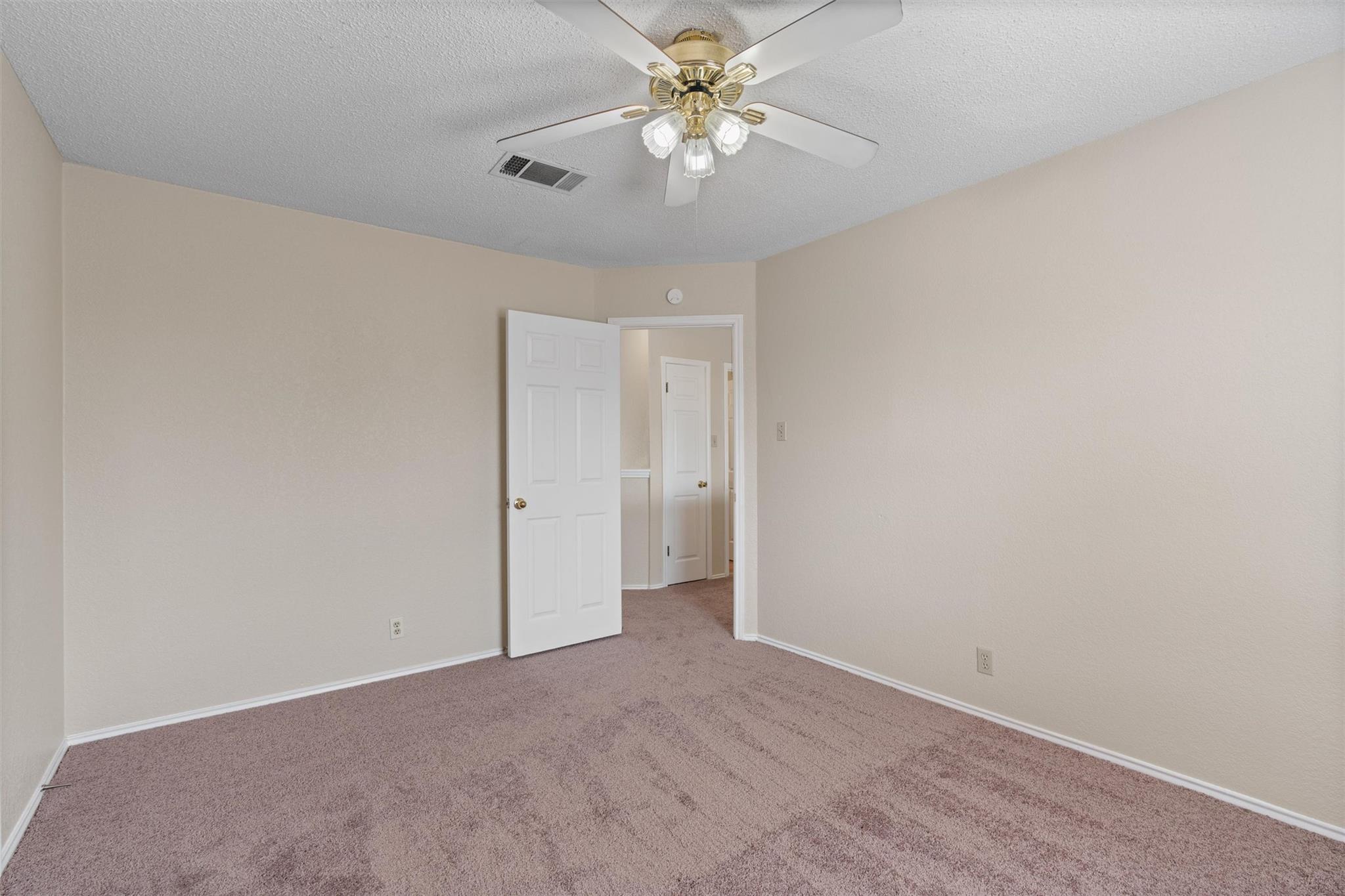 716 Camp Fire Trl, Pflugerville, TX 78660