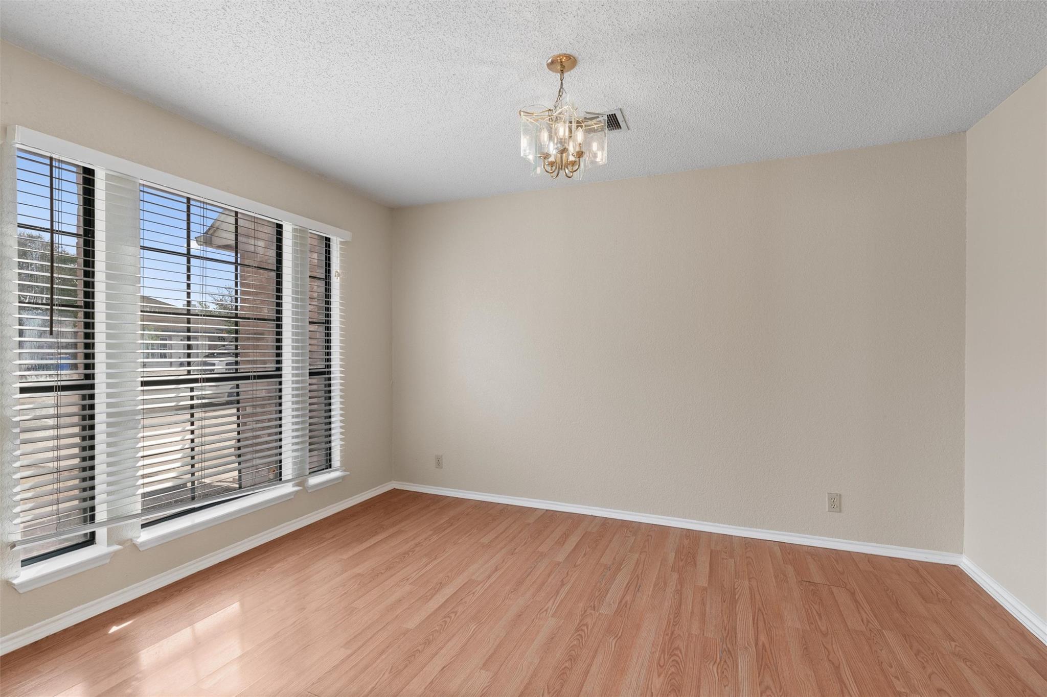 716 Camp Fire Trl, Pflugerville, TX 78660