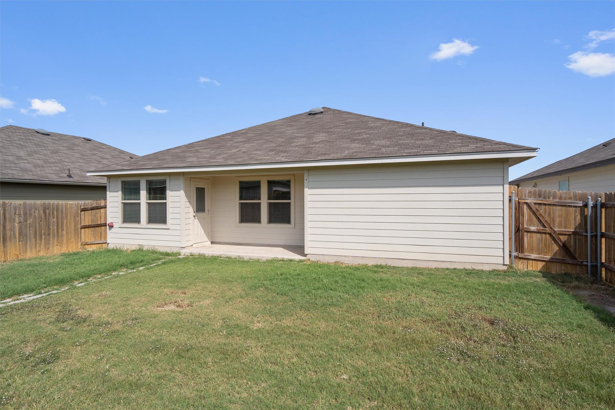 108 Ragnar Dr, Jarrell, TX 76537