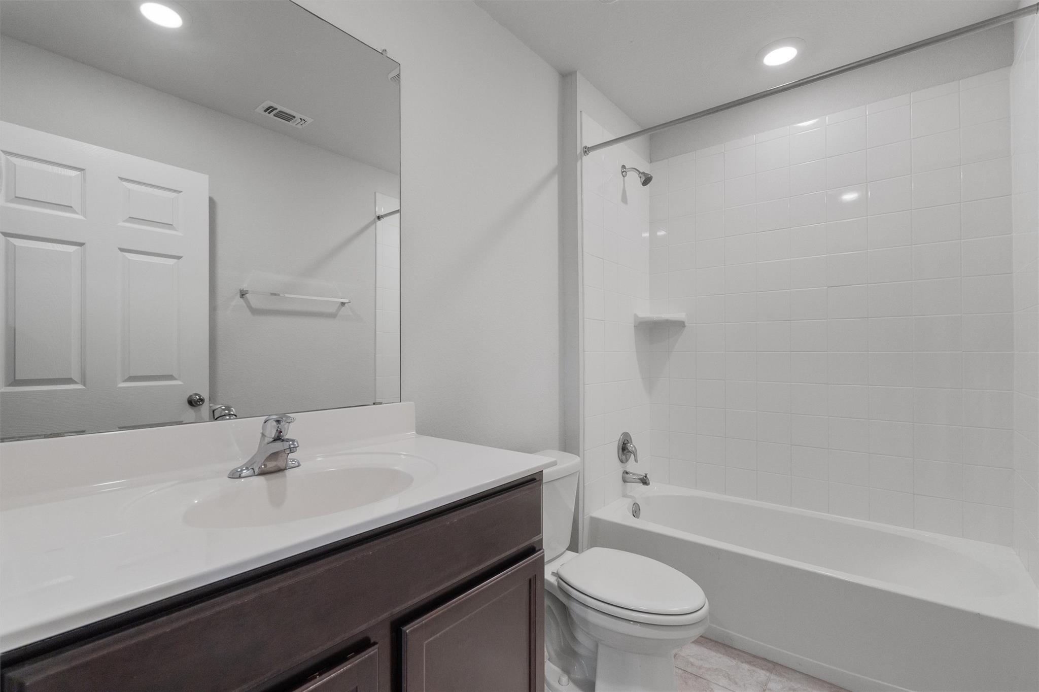 108 Ragnar Dr, Jarrell, TX 76537