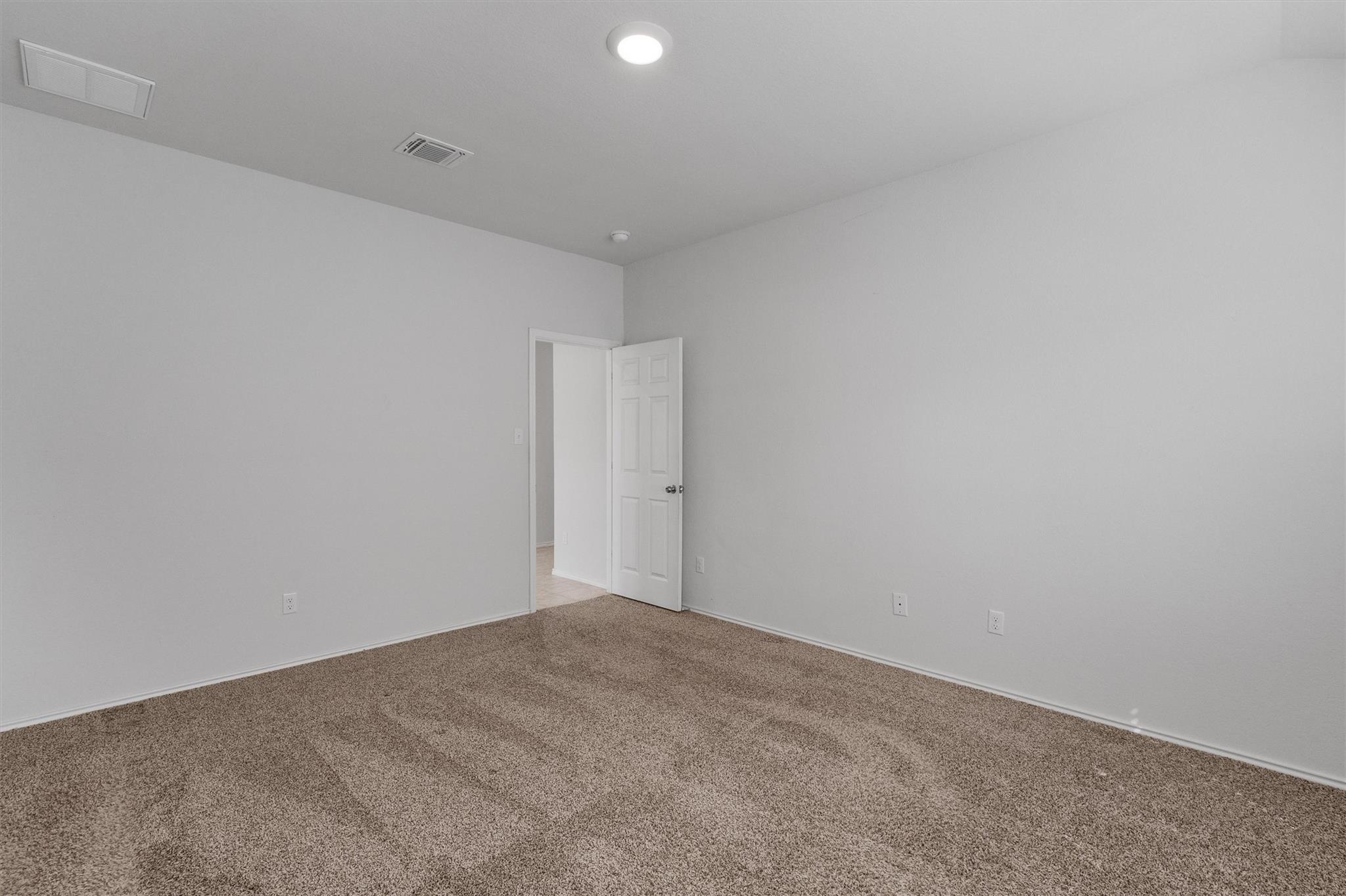 108 Ragnar Dr, Jarrell, TX 76537