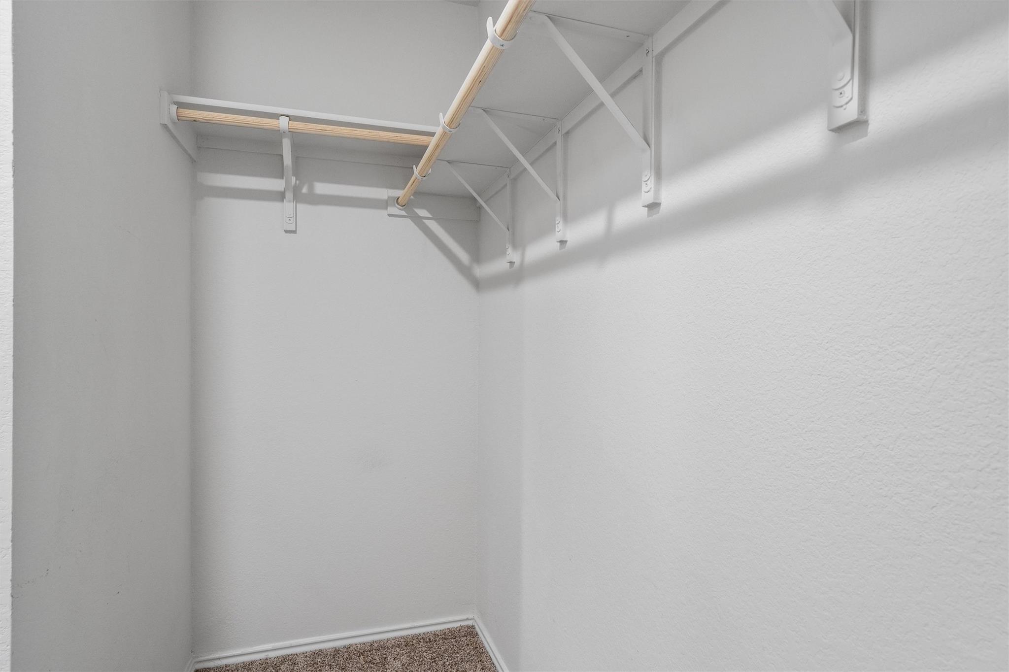 108 Ragnar Dr, Jarrell, TX 76537