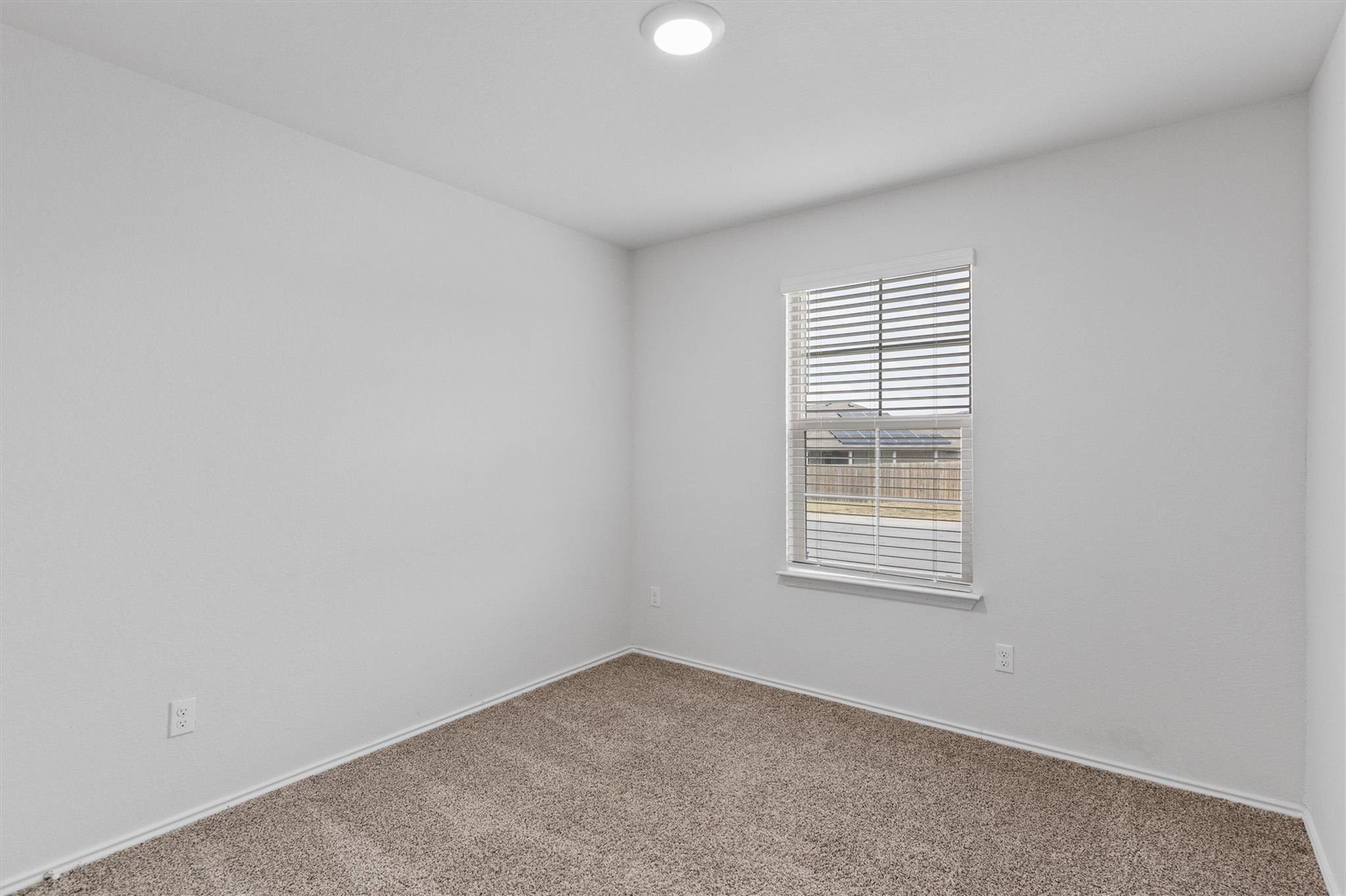 108 Ragnar Dr, Jarrell, TX 76537