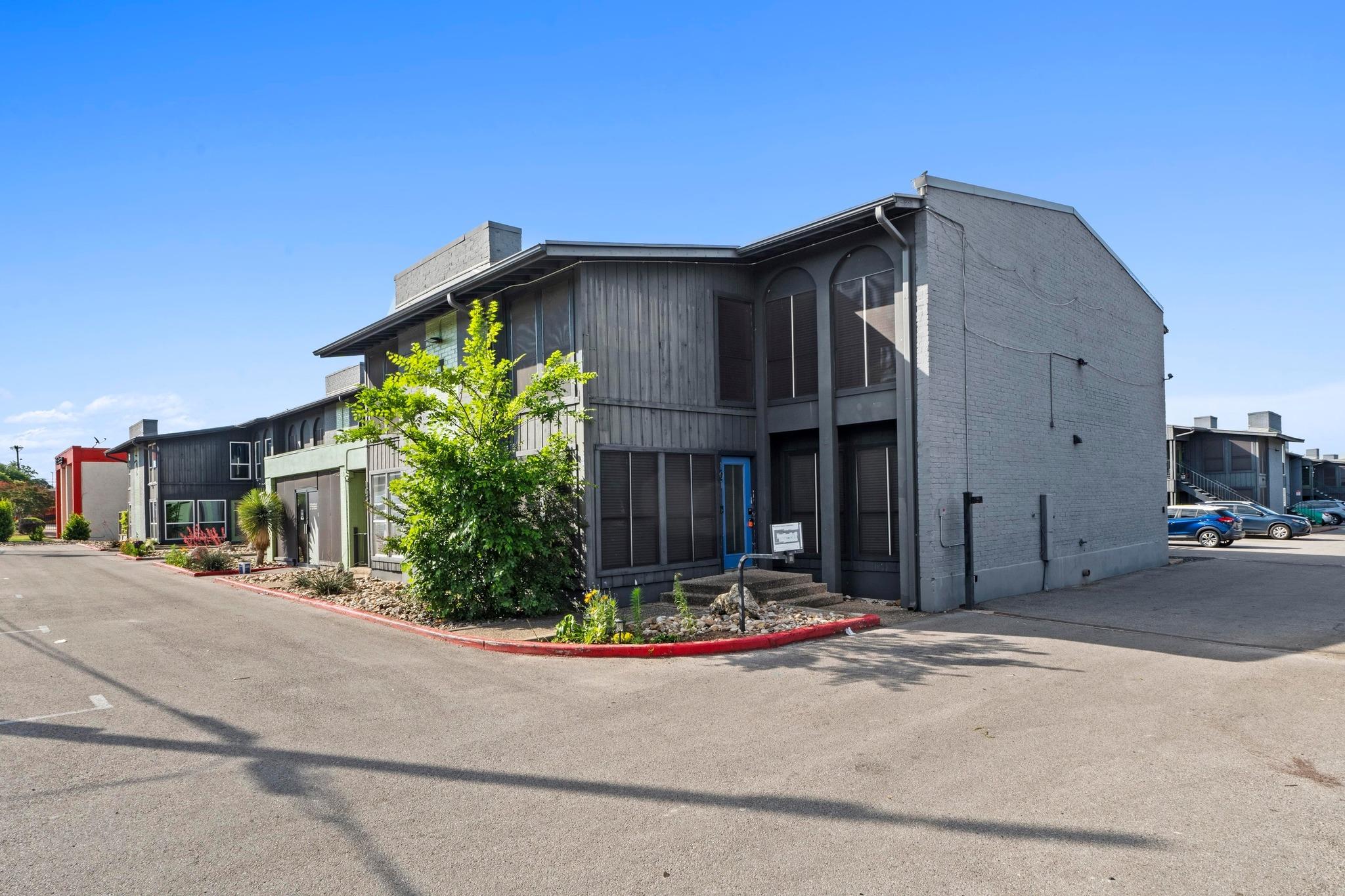 909 Reinli St # 101, Austin, TX 78751