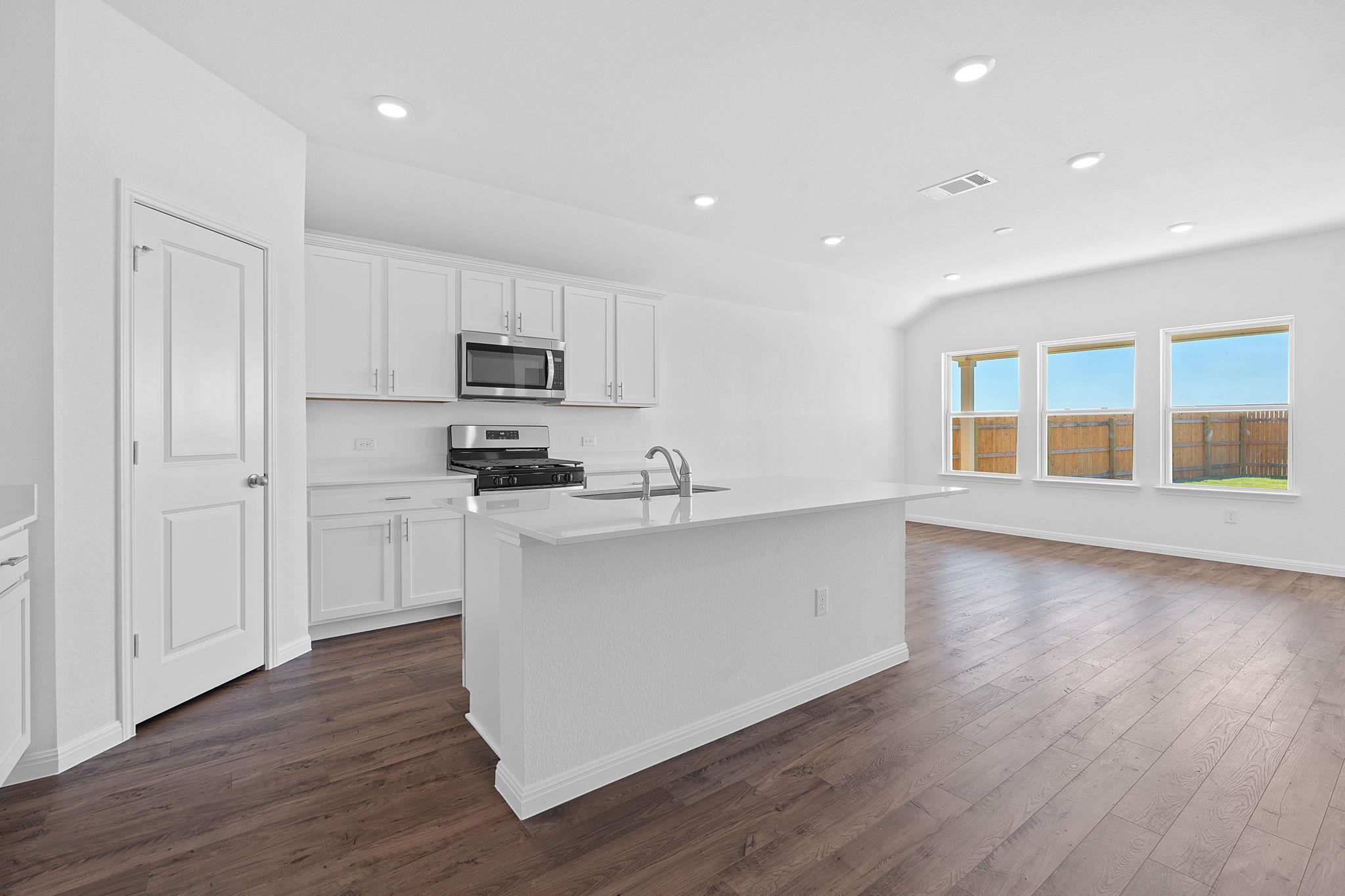 167 Juan Cordona Dr, Kyle, TX 78640