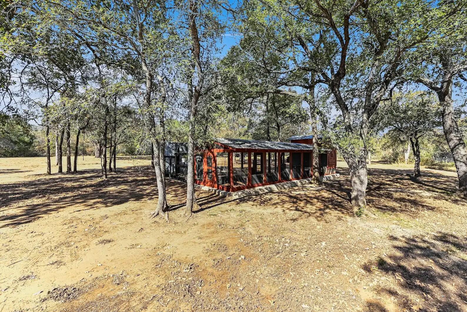 486 Westwood Rd, Lockhart, TX 78644