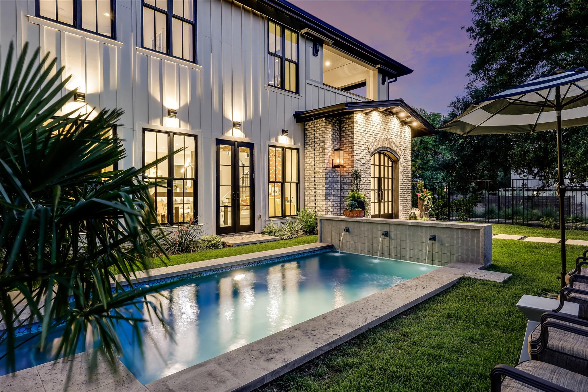 901 Wayside Dr, Austin, TX 78703