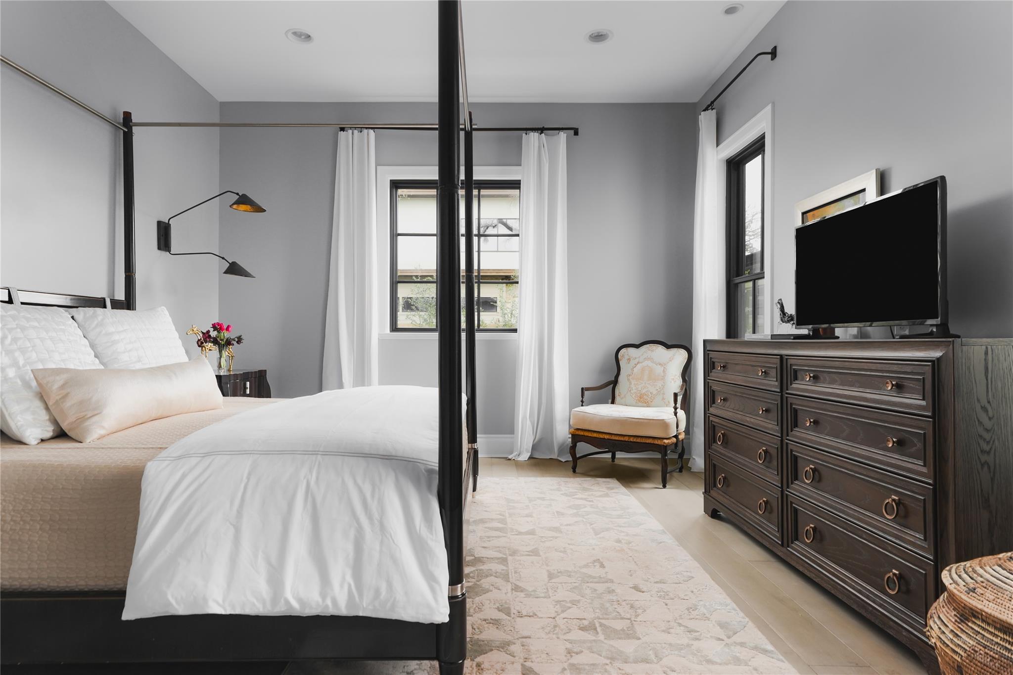 901 Wayside Dr, Austin, TX 78703