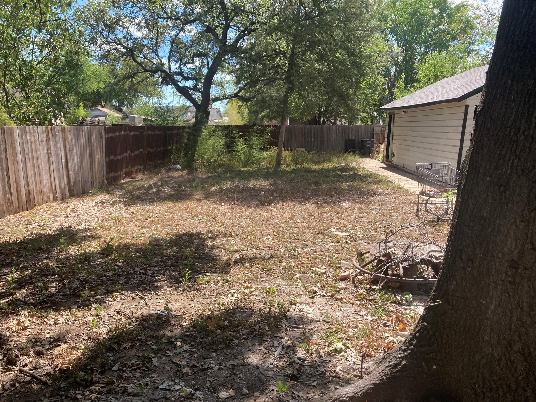 202 W Sayers Ave, San Antonio, TX 78214