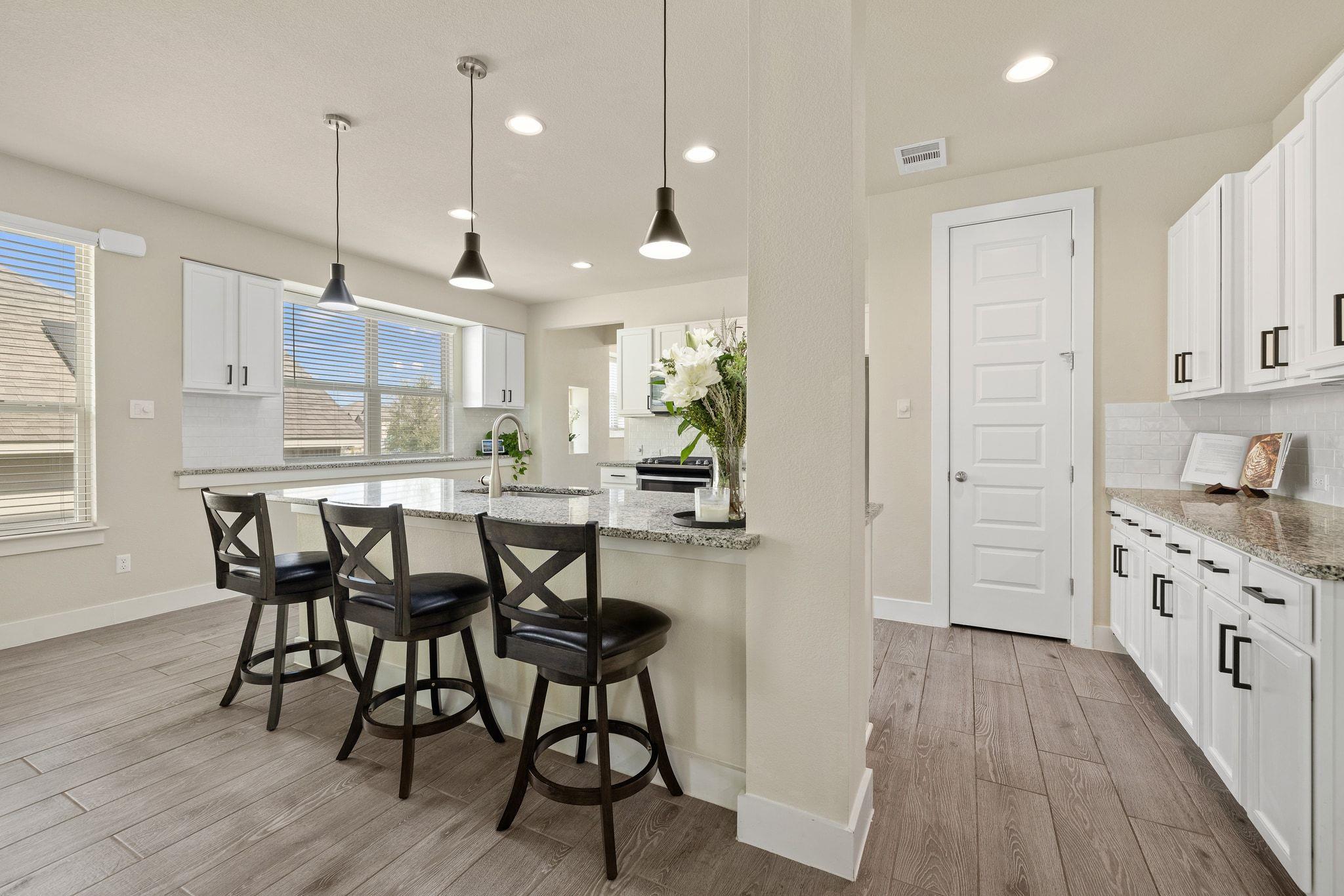 825 Mediterranean Dr, Leander, TX 78641