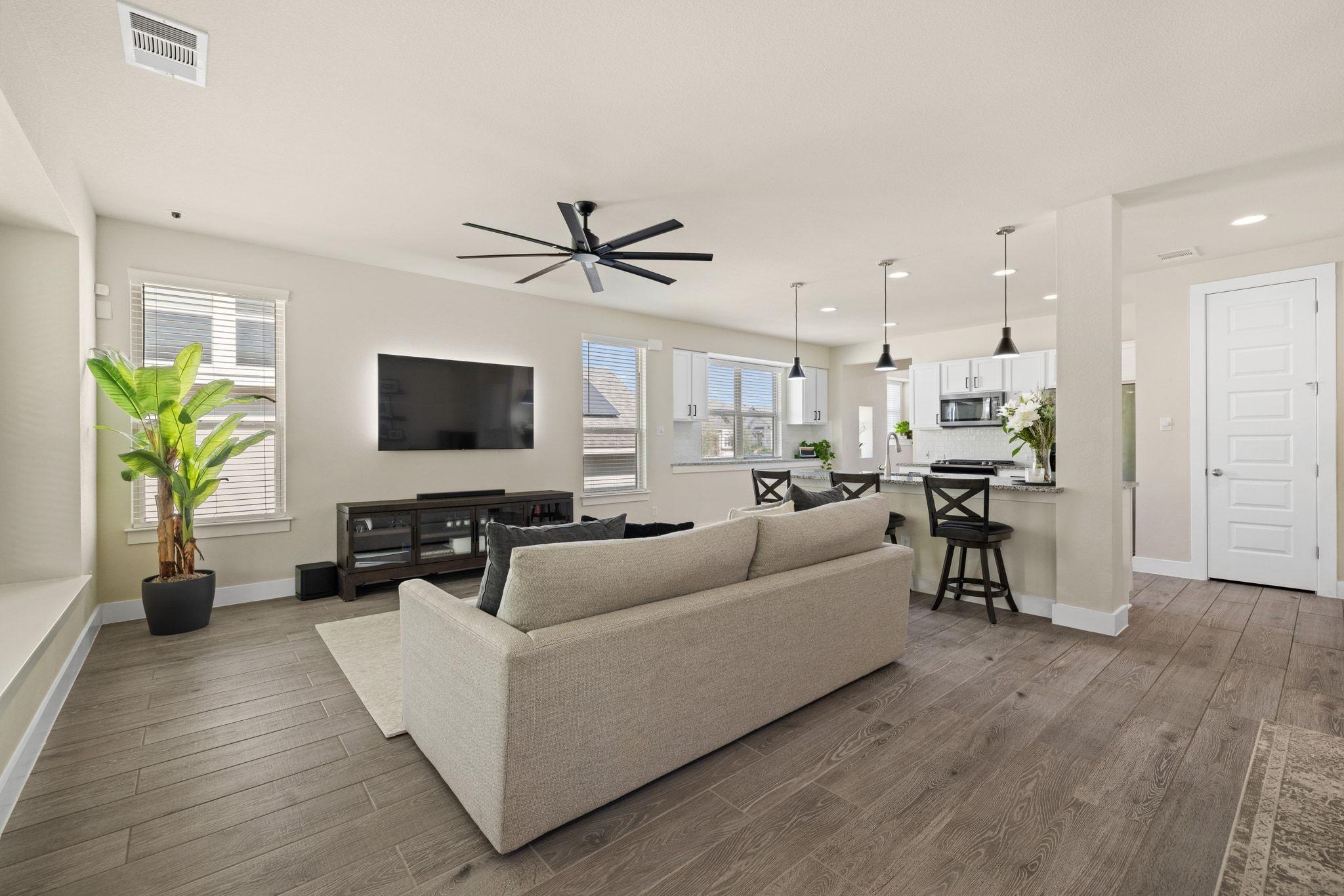 825 Mediterranean Dr, Leander, TX 78641