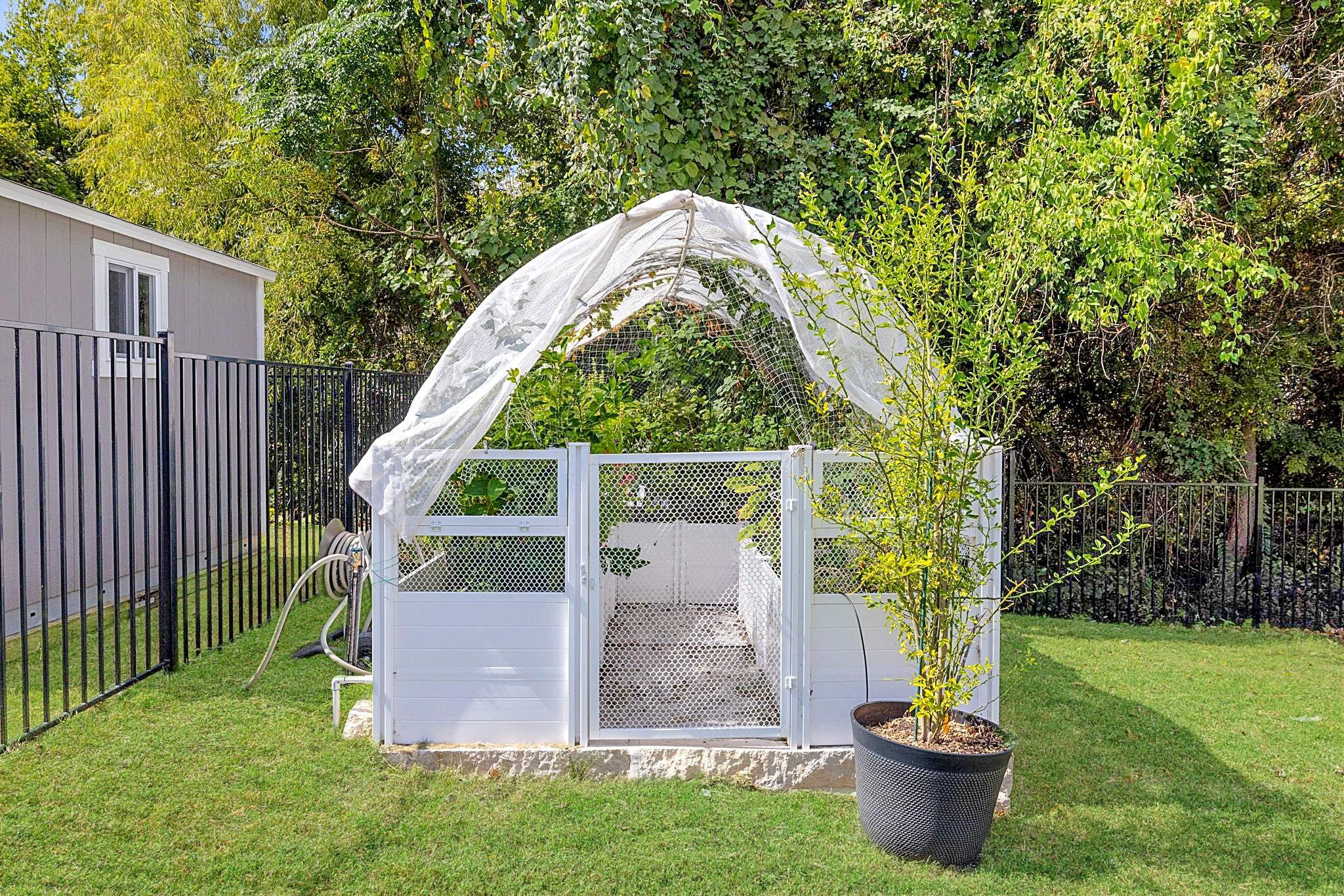 825 Mediterranean Dr, Leander, TX 78641