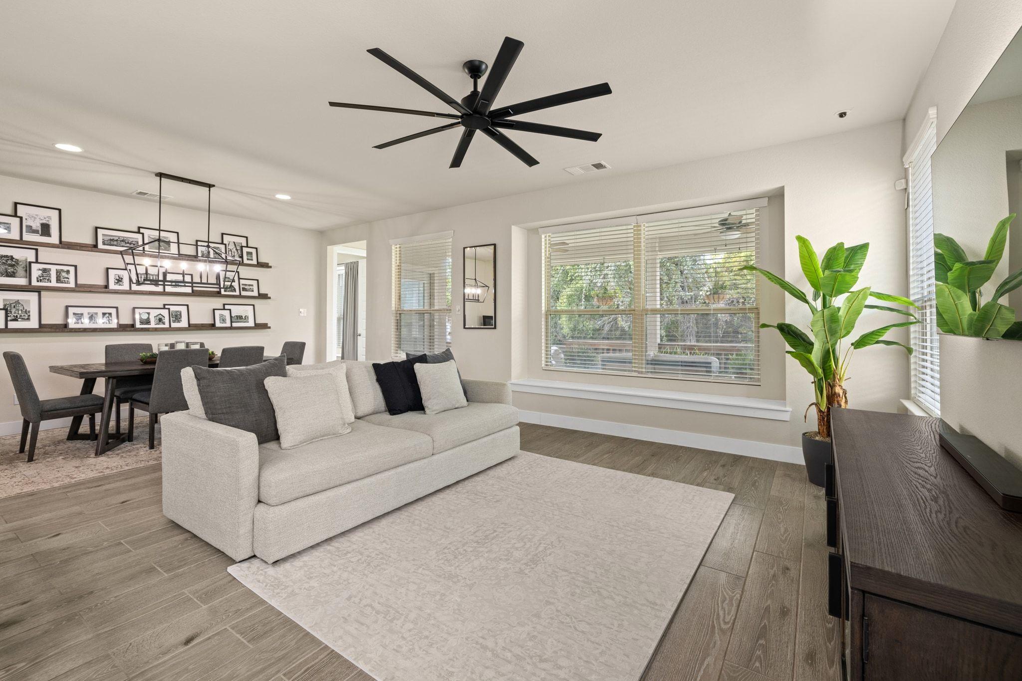 825 Mediterranean Dr, Leander, TX 78641