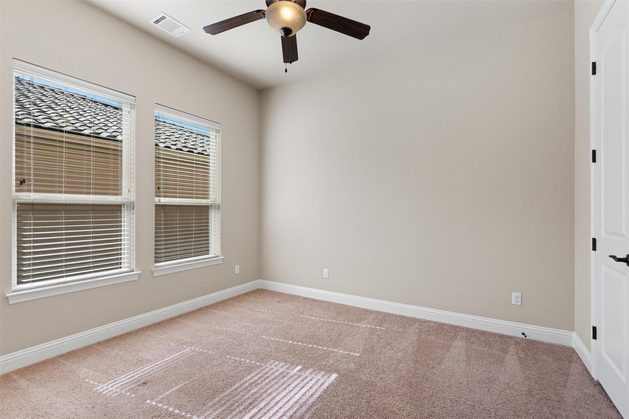 1913 Harvest Dance Dr, Leander, TX 78641