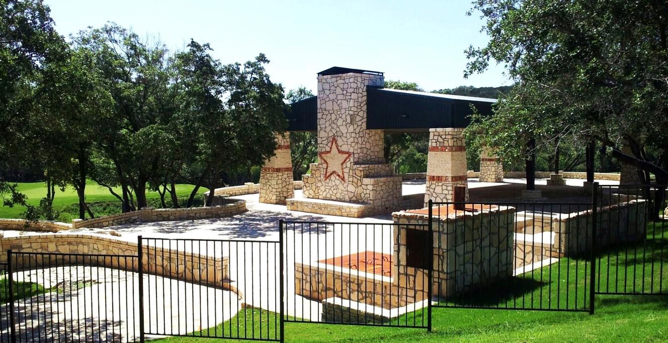 1913 Harvest Dance Dr, Leander, TX 78641