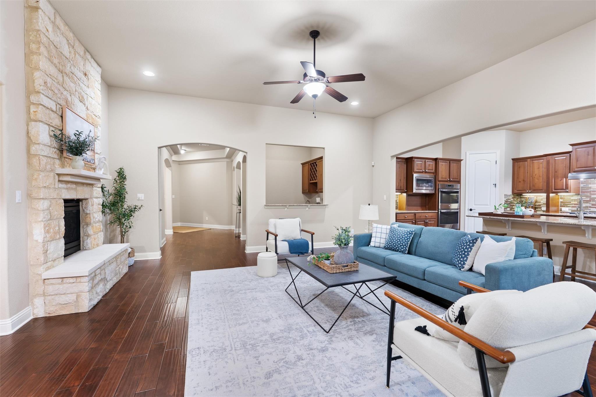 1913 Harvest Dance Dr, Leander, TX 78641