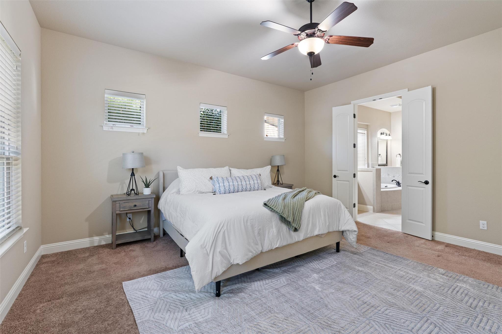 1913 Harvest Dance Dr, Leander, TX 78641