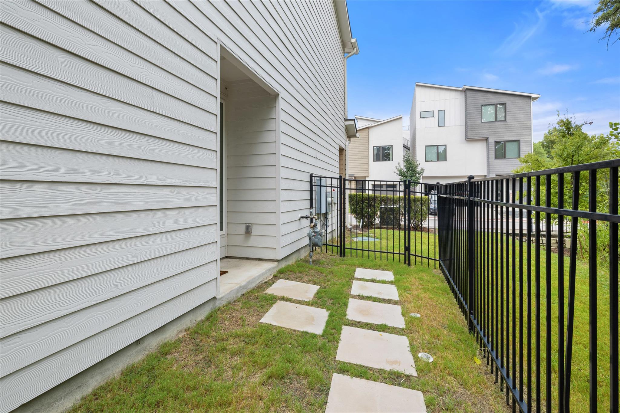 5202 Pink Poppy Pass, Austin, TX 78735