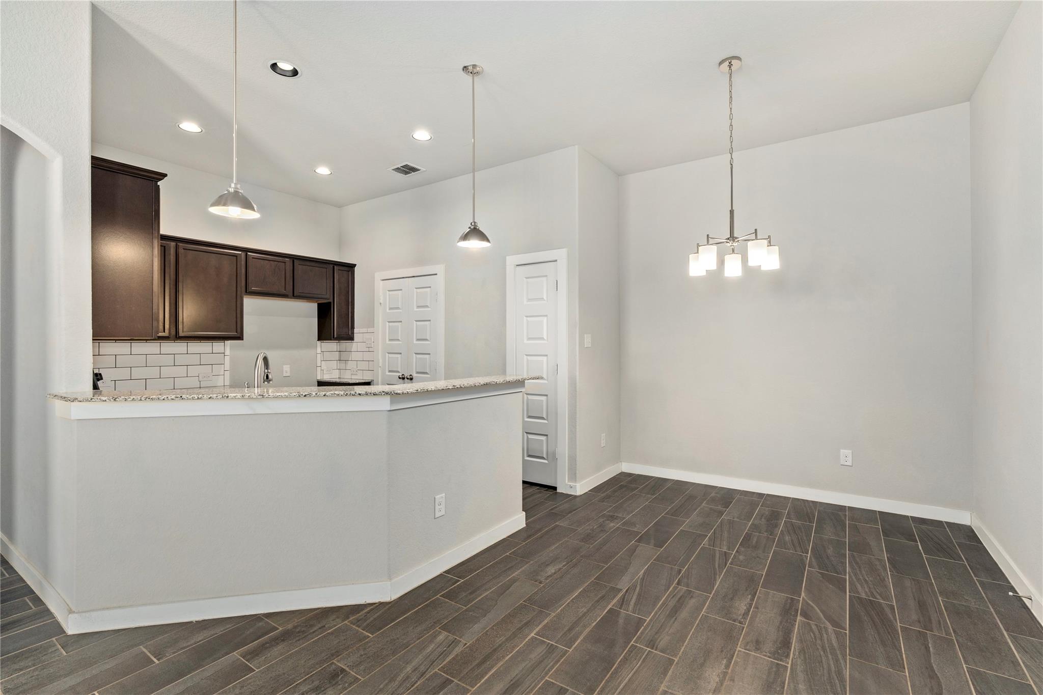 334-338 Creekside Curve Curv, New Braunfels, TX 78130