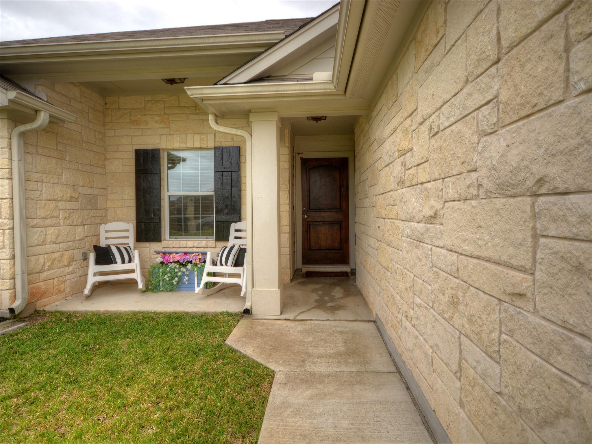 219 Valley Oaks Loop, Georgetown, TX 78626