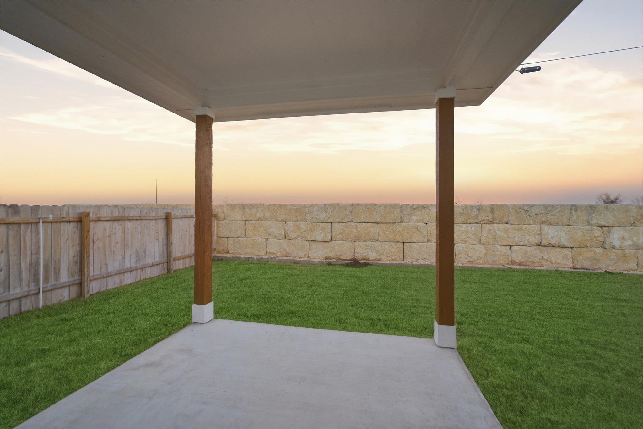 200 Quail Convey Dr, Jarrell, TX 76537