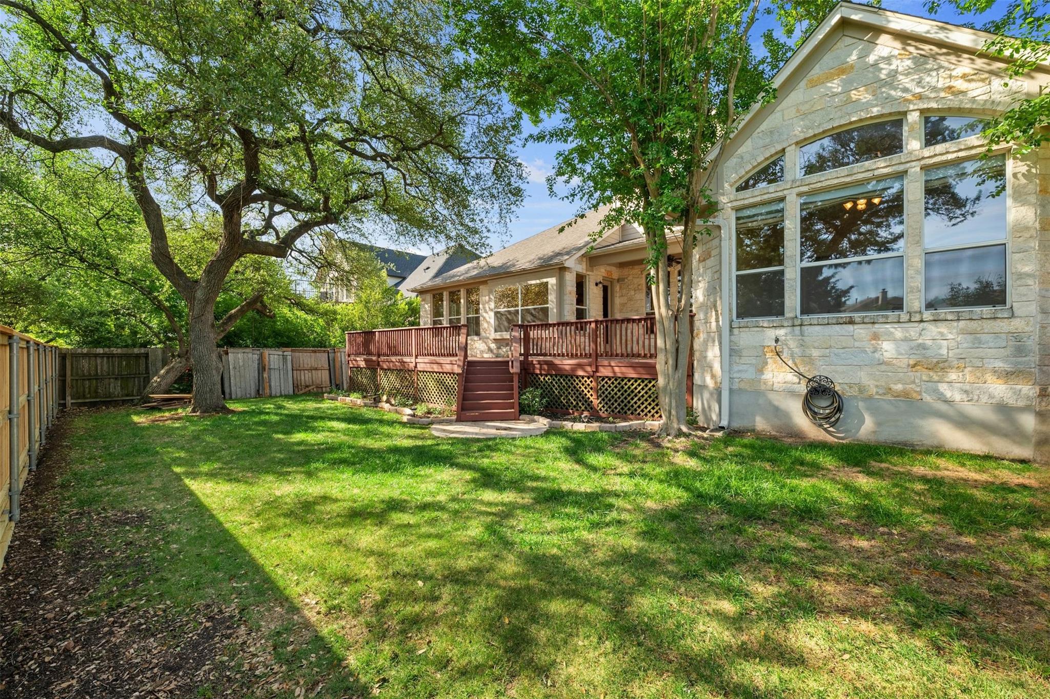 240 Bolton Dr, Austin, TX 78737
