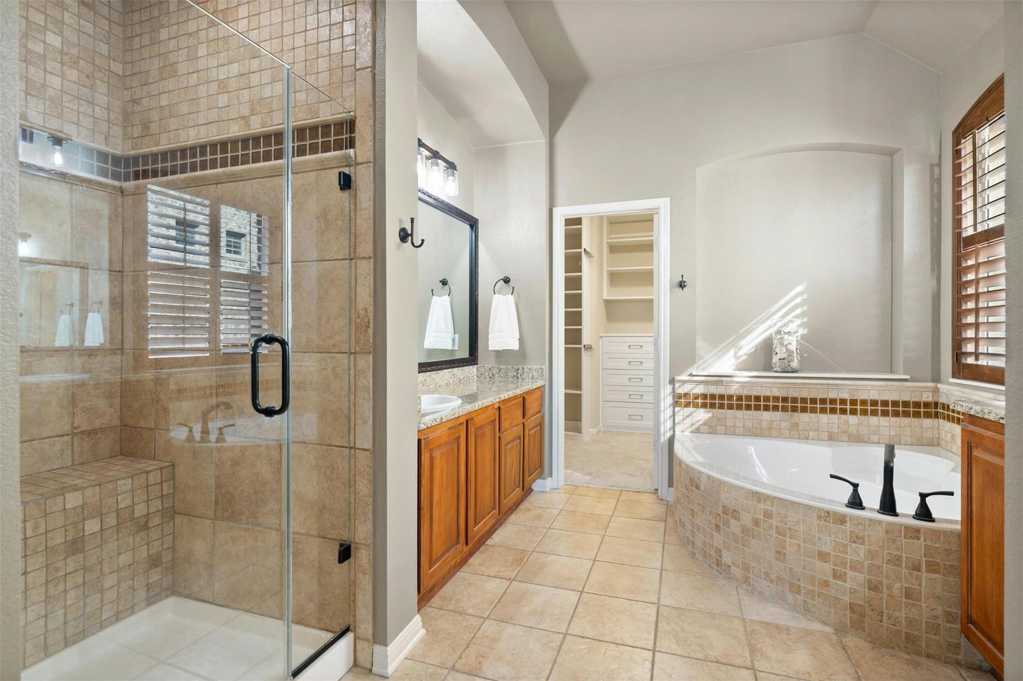 240 Bolton Dr, Austin, TX 78737