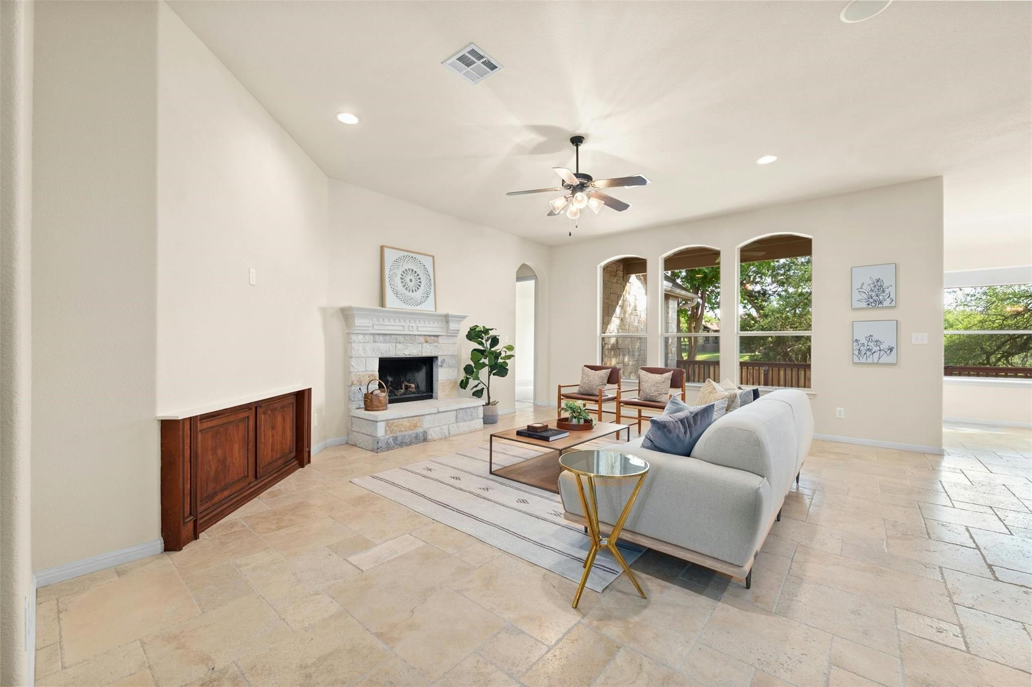 240 Bolton Dr, Austin, TX 78737