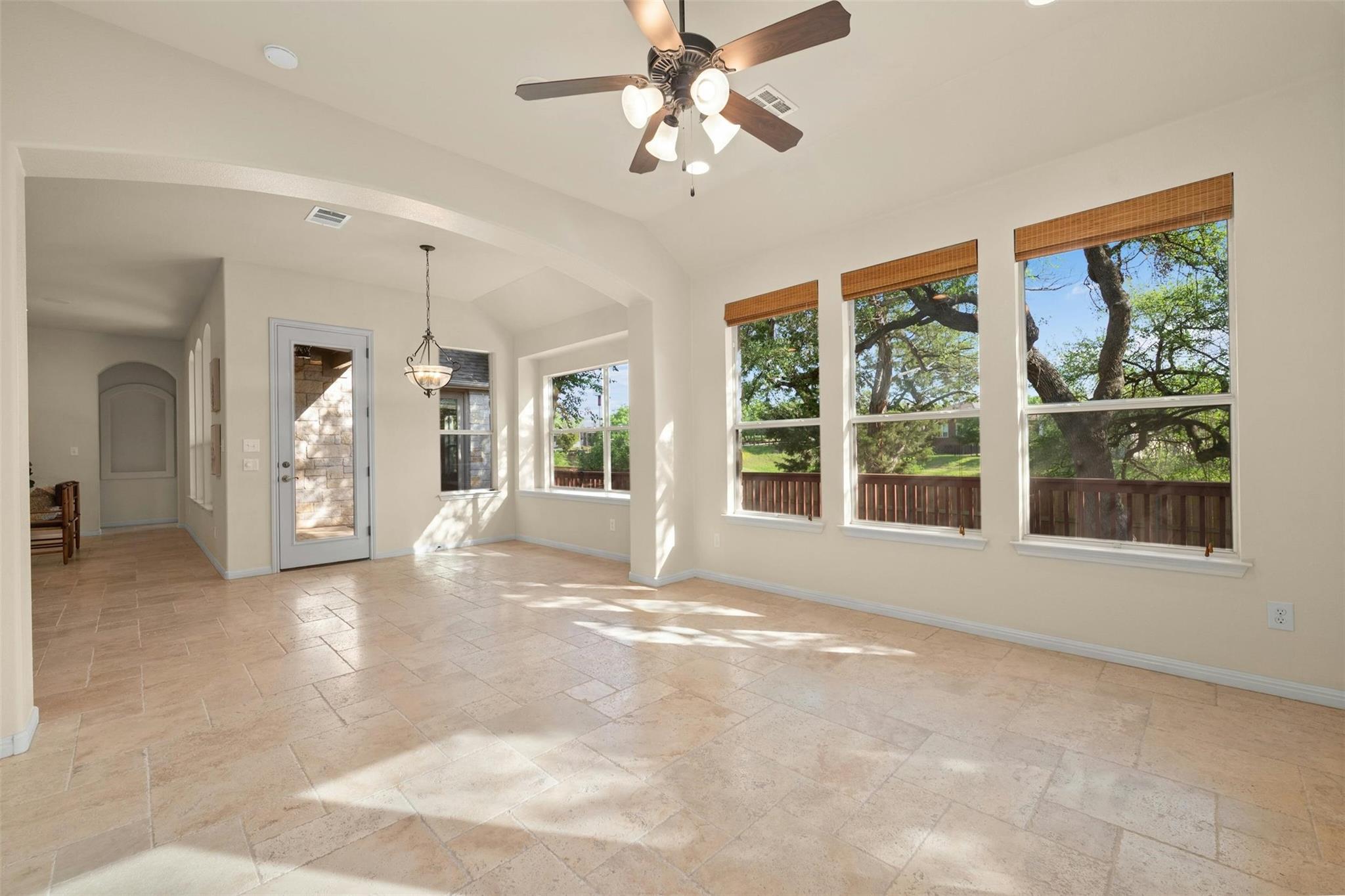 240 Bolton Dr, Austin, TX 78737