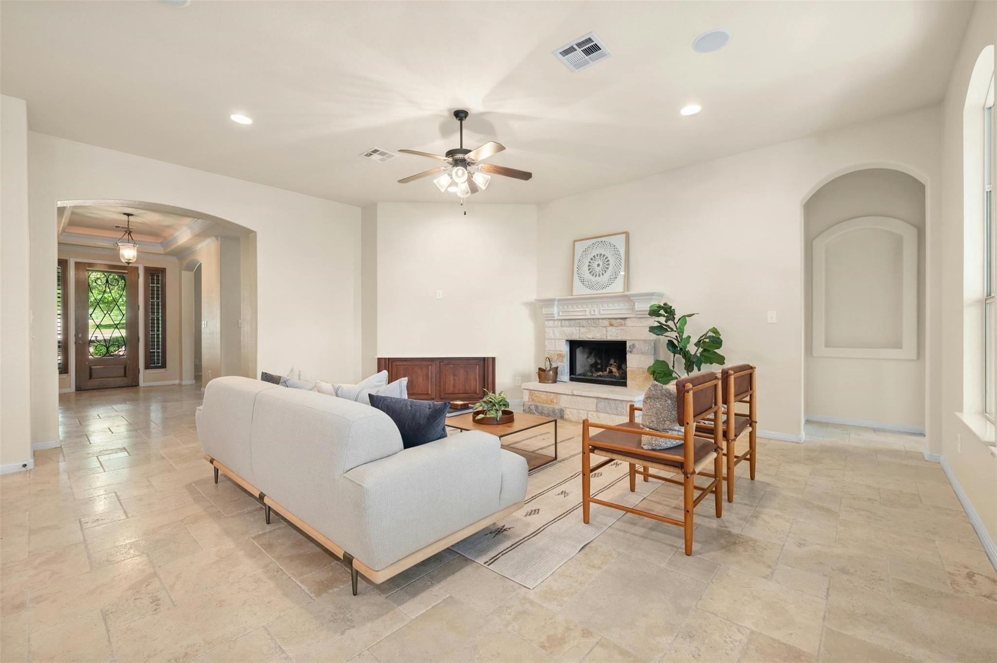 240 Bolton Dr, Austin, TX 78737