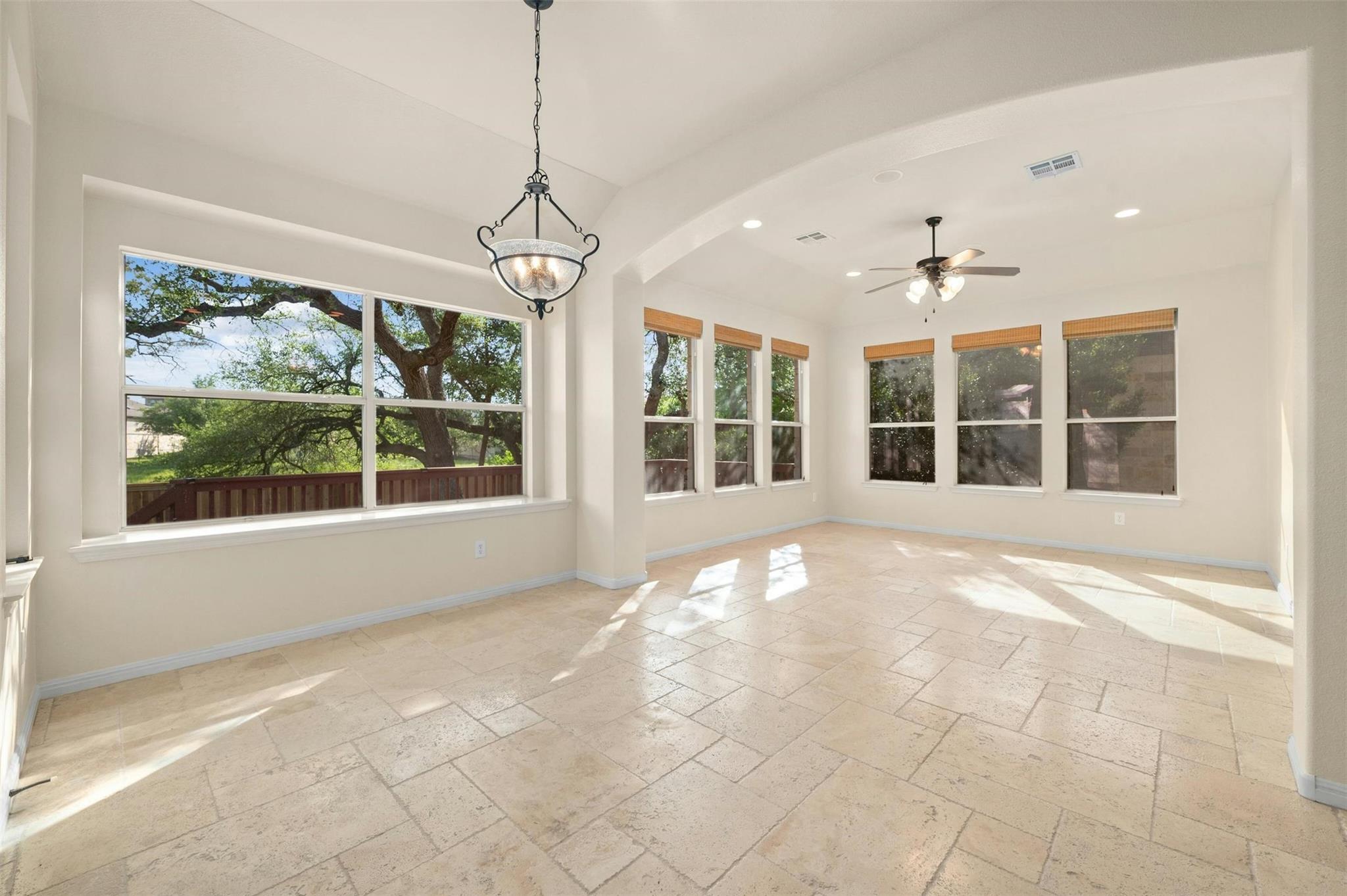 240 Bolton Dr, Austin, TX 78737