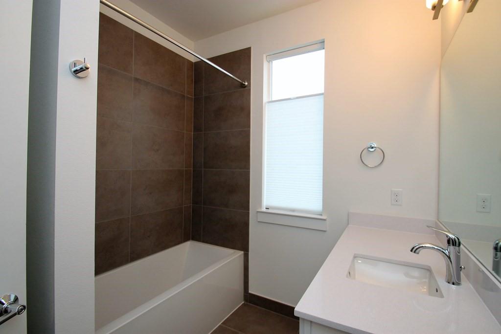 505 Tillery St # 7, Austin, TX 78702