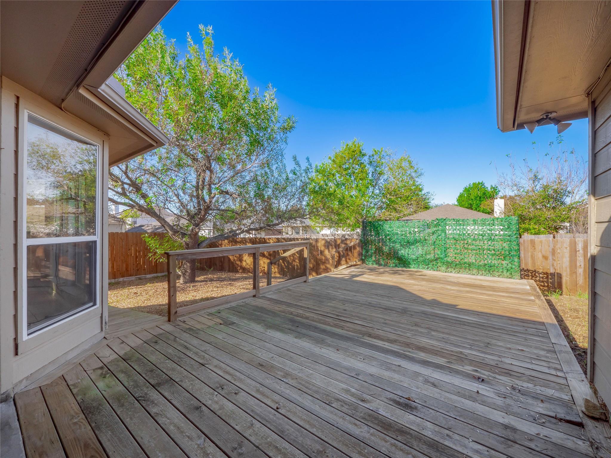 100 Antietam Trl, Elgin, TX 78621