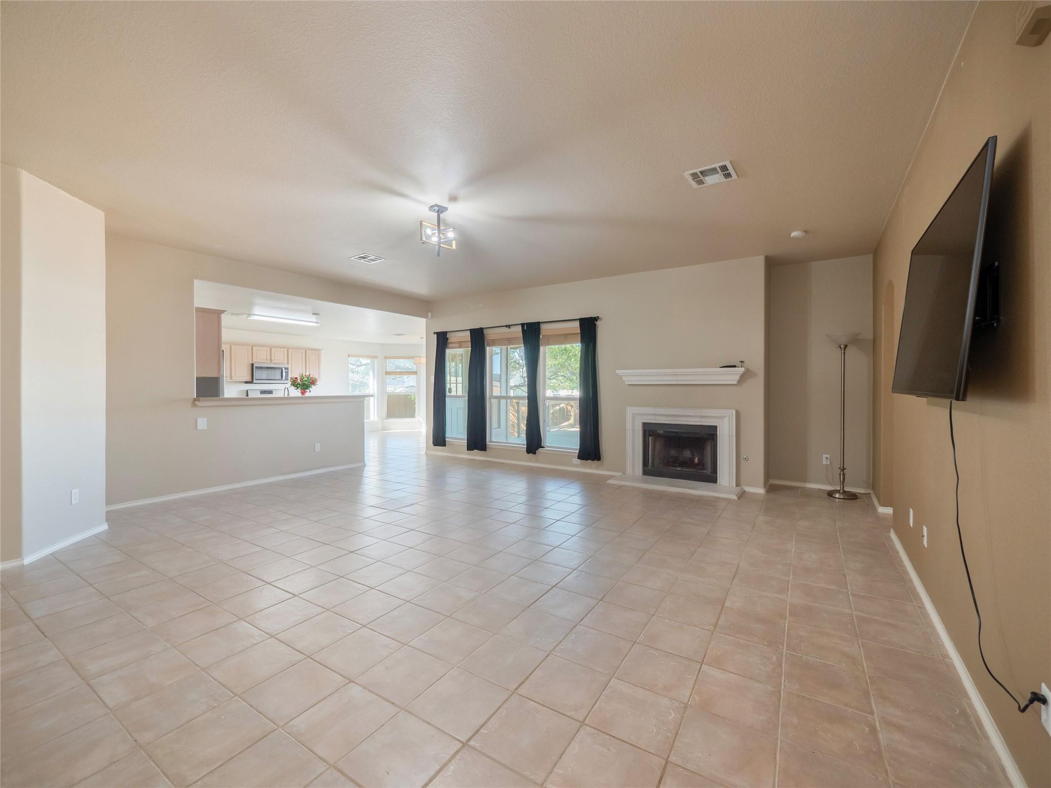 100 Antietam Trl, Elgin, TX 78621