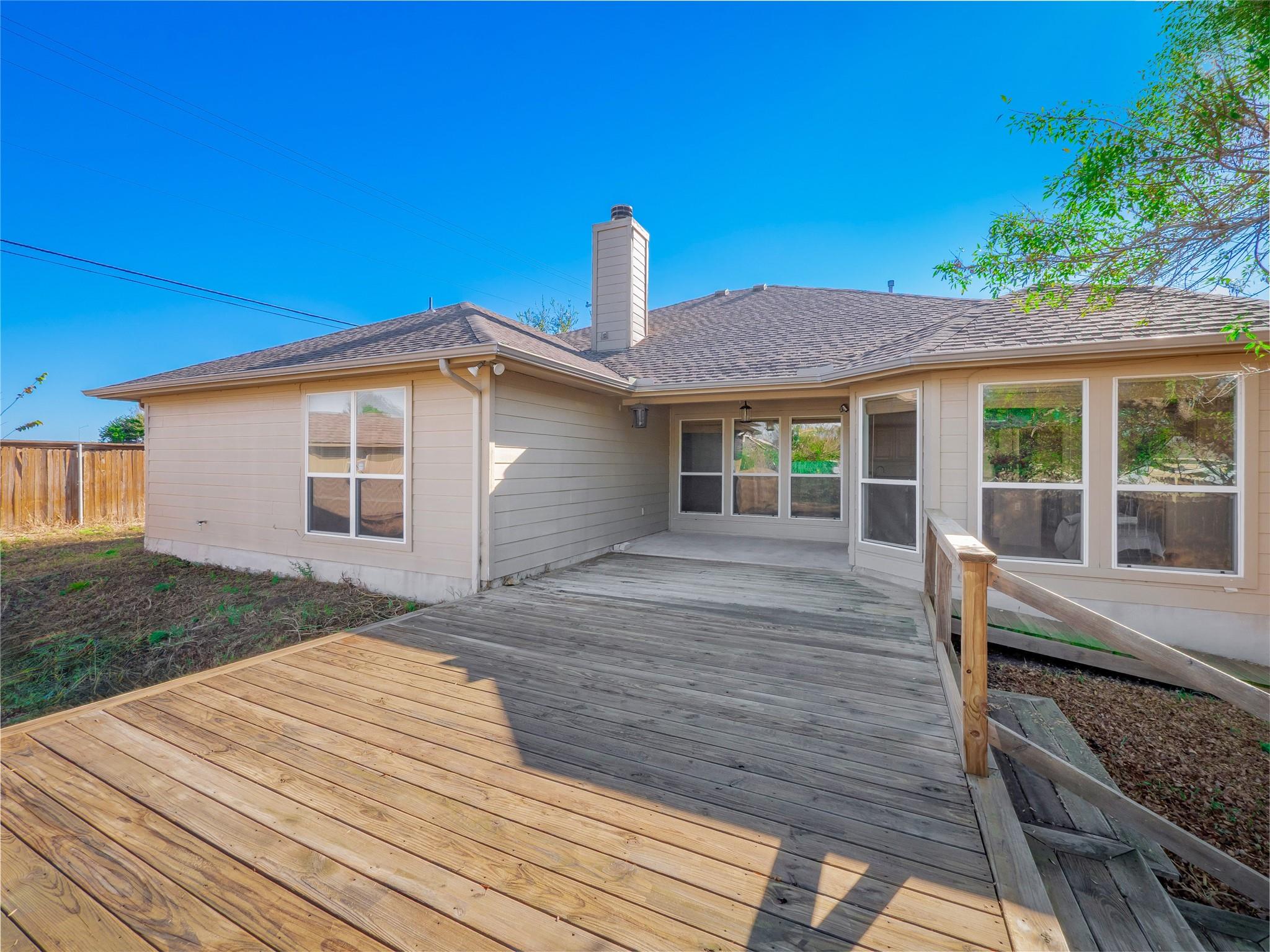 100 Antietam Trl, Elgin, TX 78621