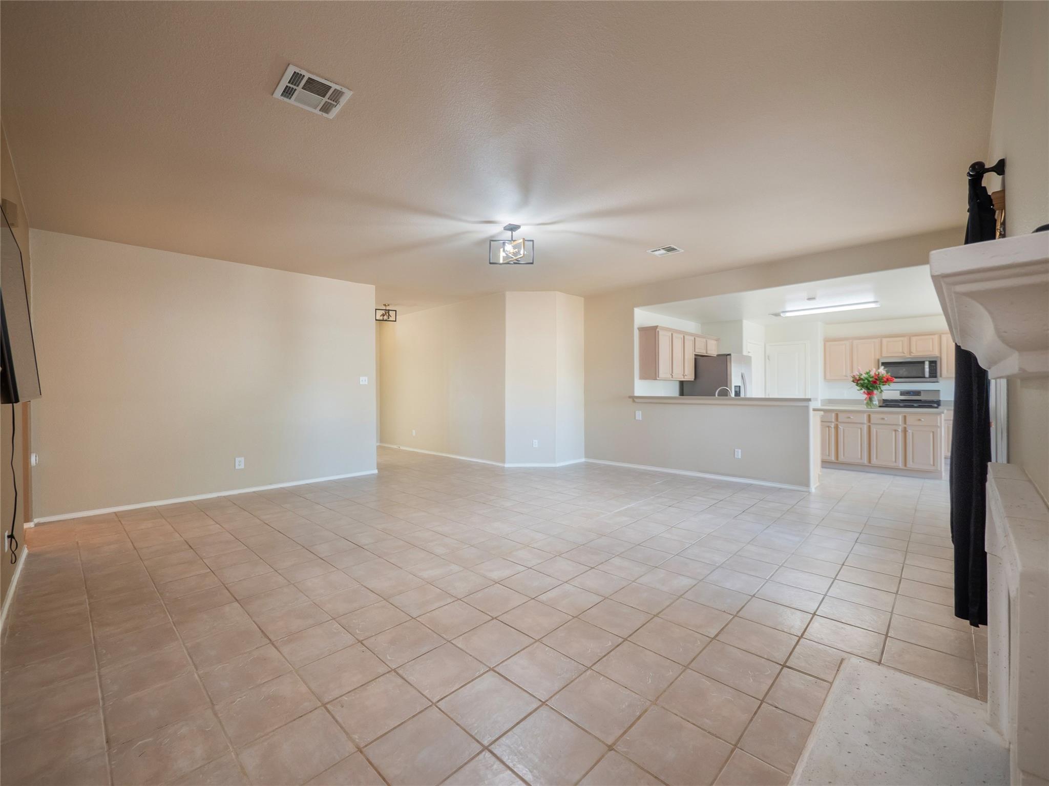 100 Antietam Trl, Elgin, TX 78621